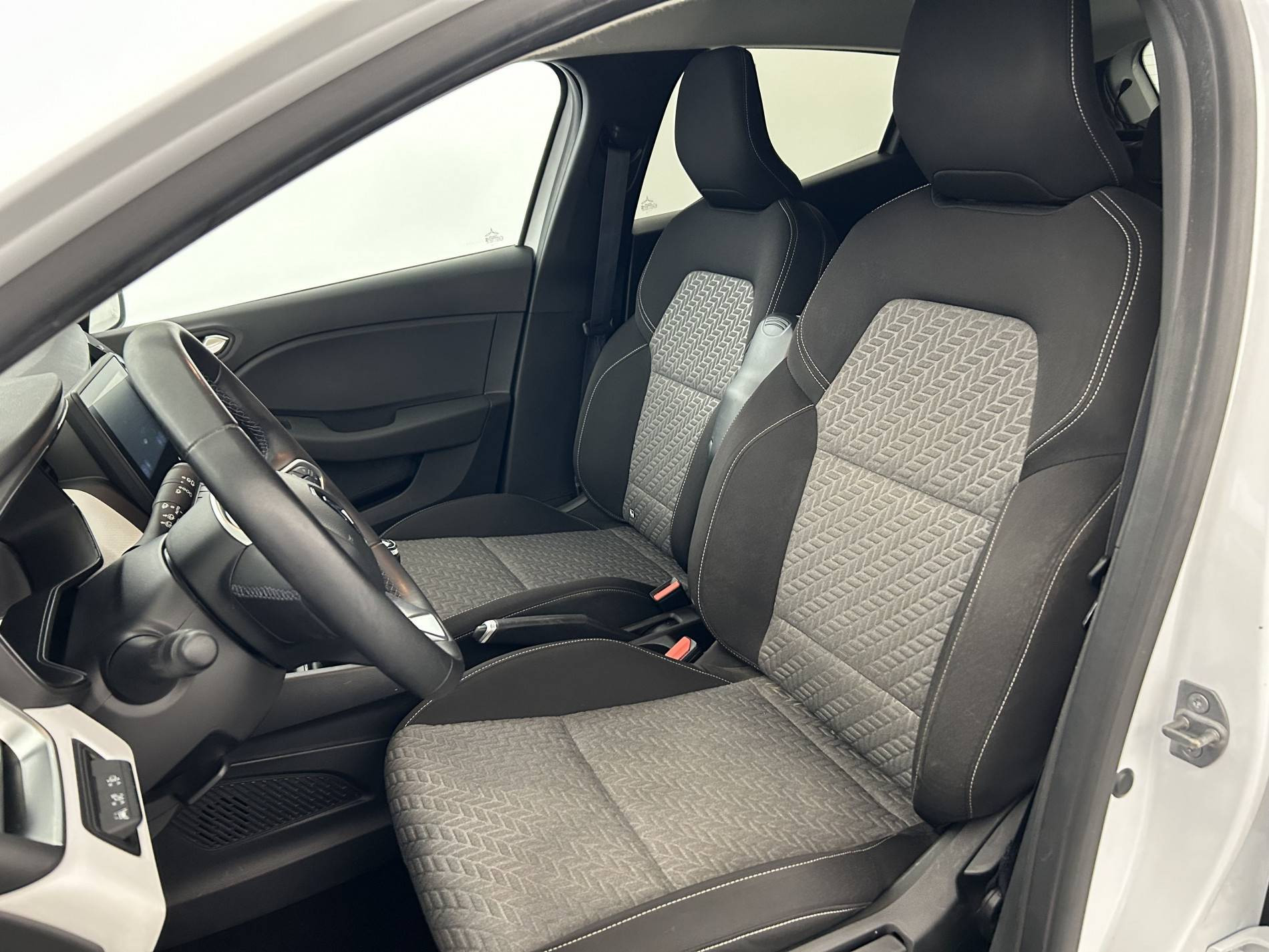 Vente en ligne Renault Clio 5 Clio Blue dCi 100 au prix de 14 390 €