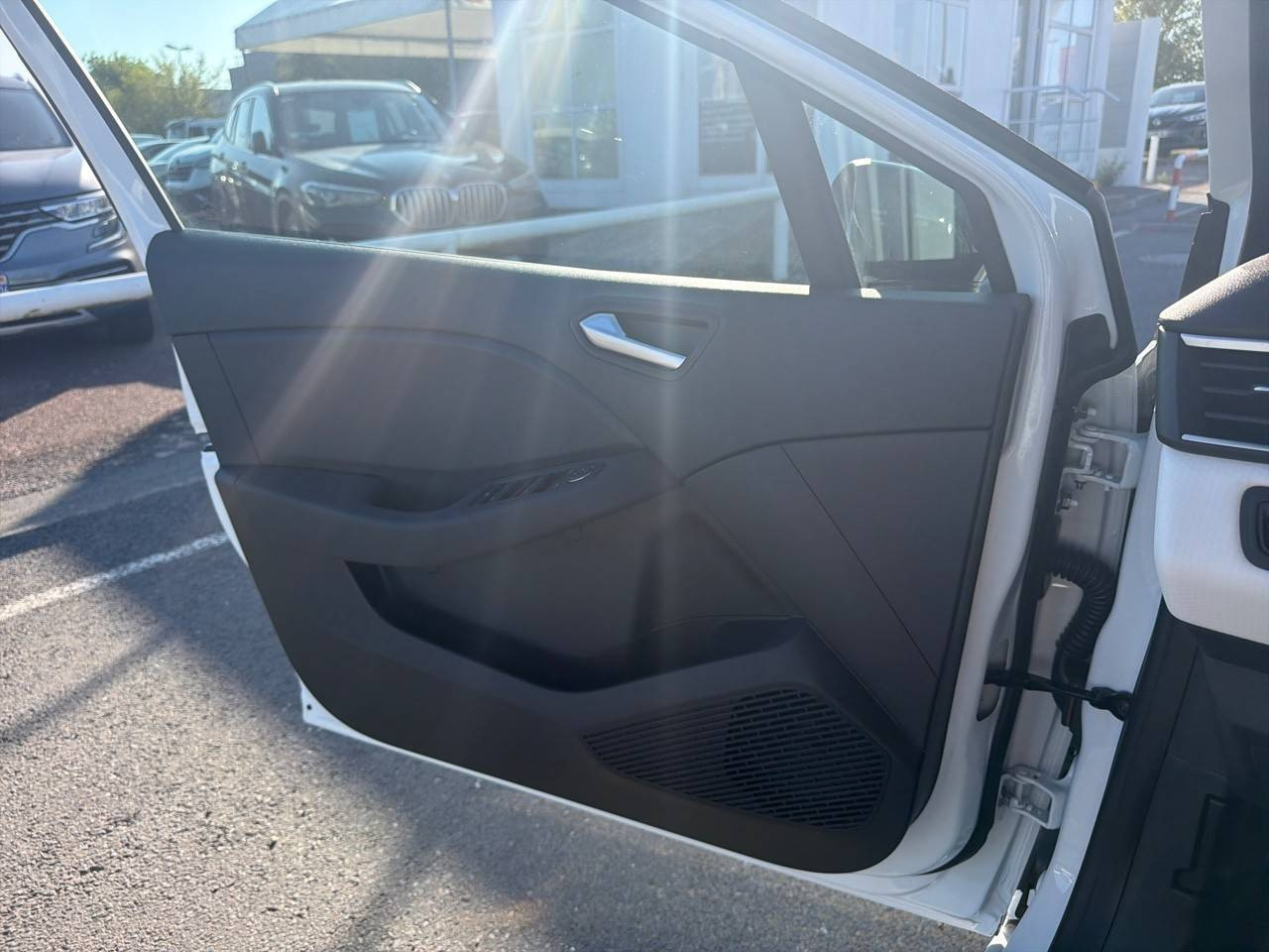Vente en ligne Renault Clio 5 Clio SCe 65 au prix de 13 490 €