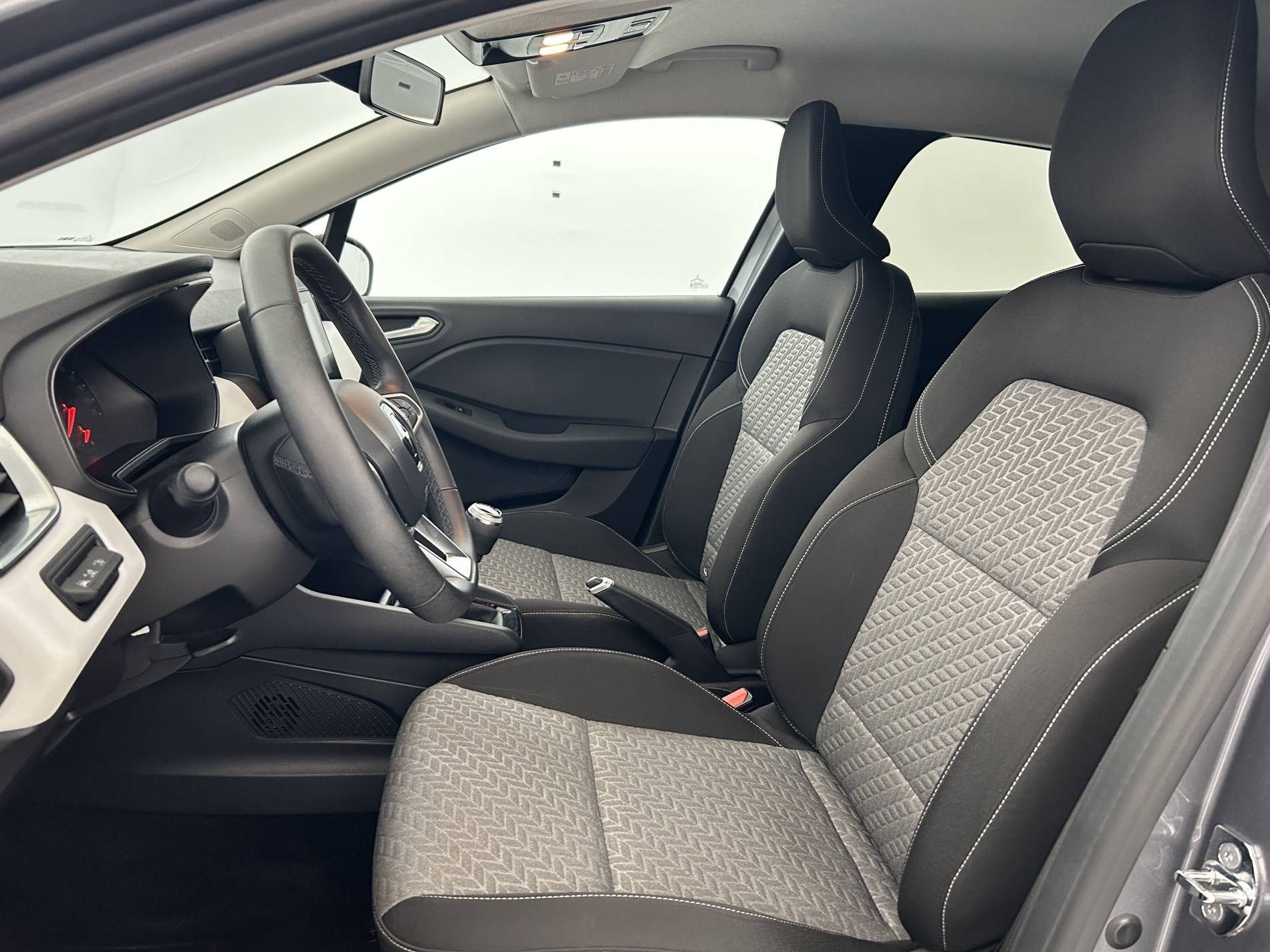 Vente en ligne Renault Clio 5 Clio TCe 90 au prix de 14 490 €