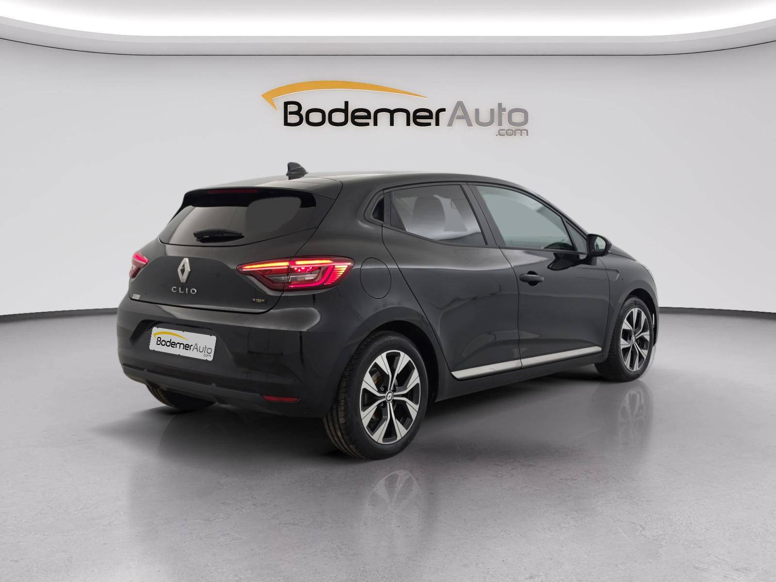 Vente en ligne Renault Clio 5 Clio E-Tech full hybrid 145 au prix de 16 990 €