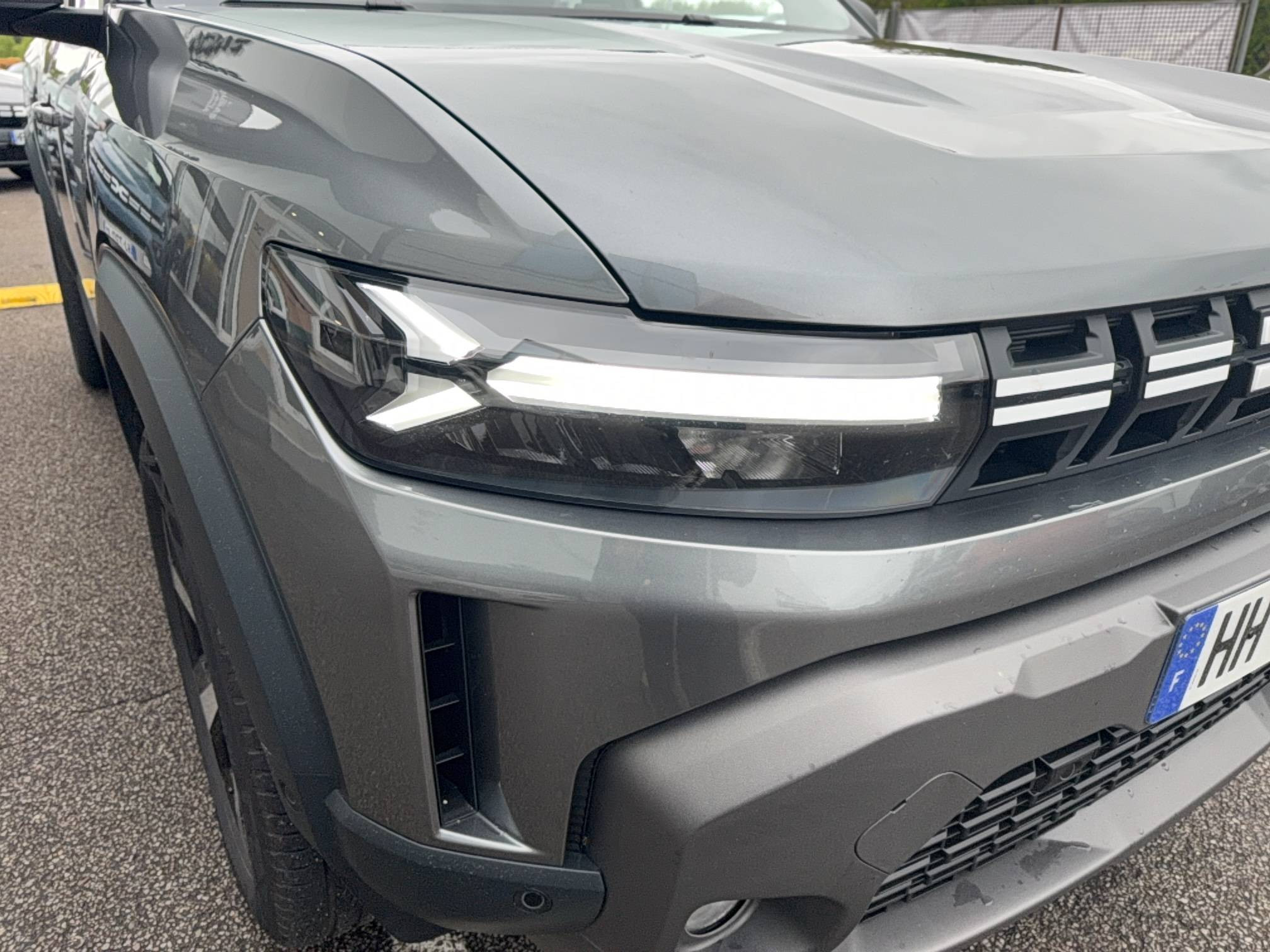 Vente en ligne Dacia Duster  Hybrid 155 au prix de 30 290 €