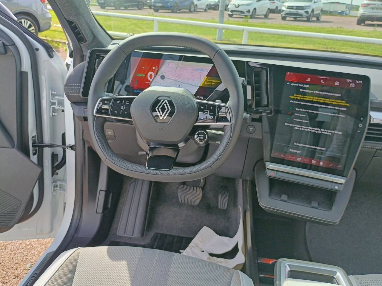Vente en ligne Renault Scenic E-Tech Scenic E-Tech électrique 220 ch grande autonomie au prix de 41 490 €