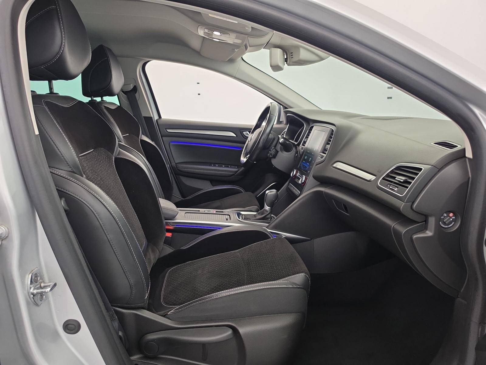 Vente en ligne Renault Megane 4 Mégane IV Berline Blue dCi 115 EDC au prix de 14 990 €