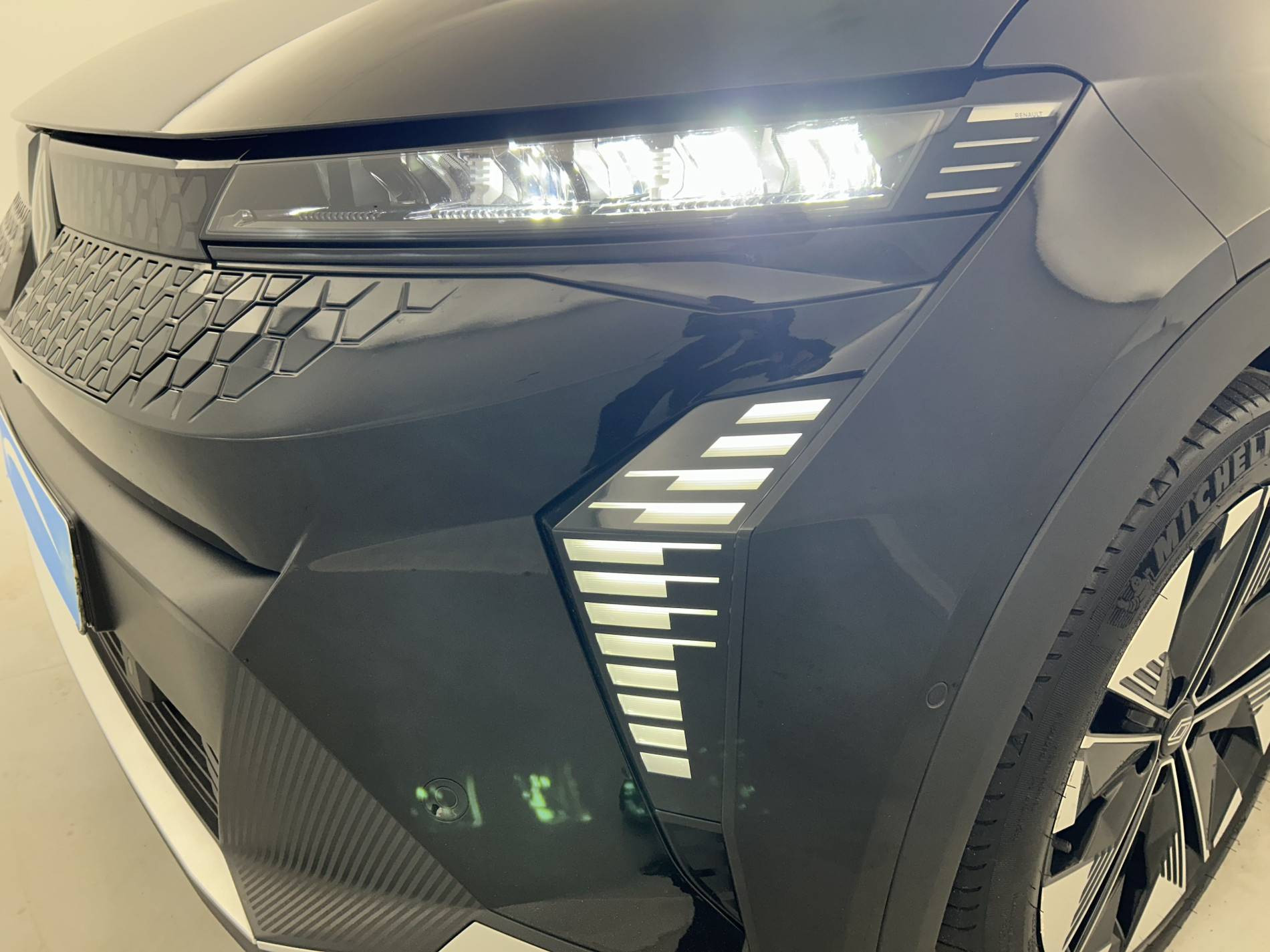 Vente en ligne Renault Scenic E-Tech  220 ch grande autonomie au prix de 37 890 €