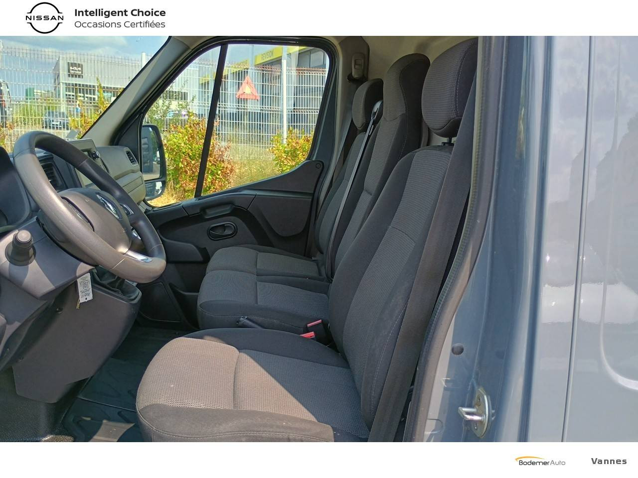 Vente en ligne Renault Master Fourgon MASTER TRAC F3500 L3H2 BLUE DCI 135 au prix de 21 500 €