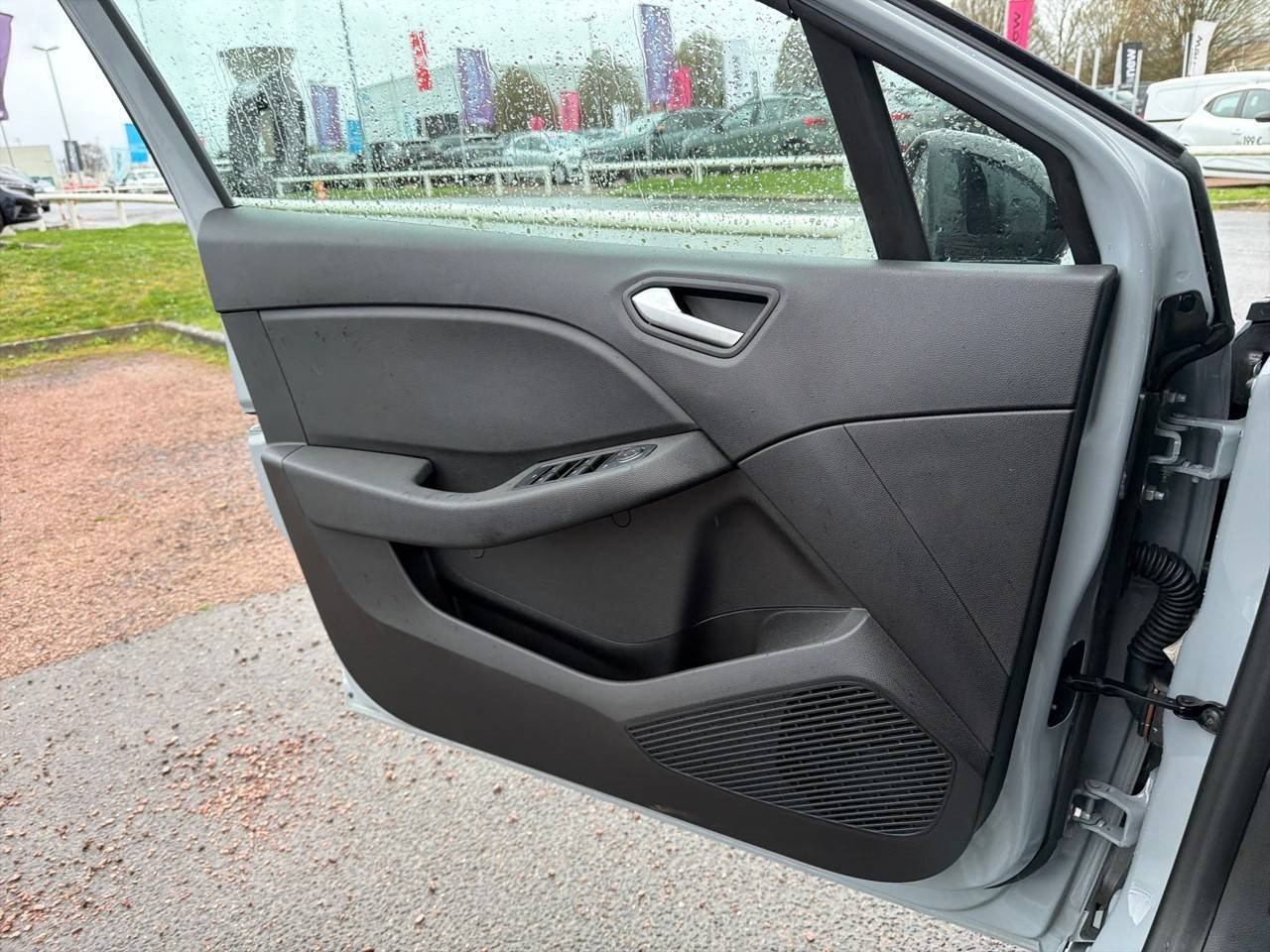 Vente en ligne Renault Clio 5 Clio E-Tech full hybrid 145 ch GSR2 au prix de 20 990 €