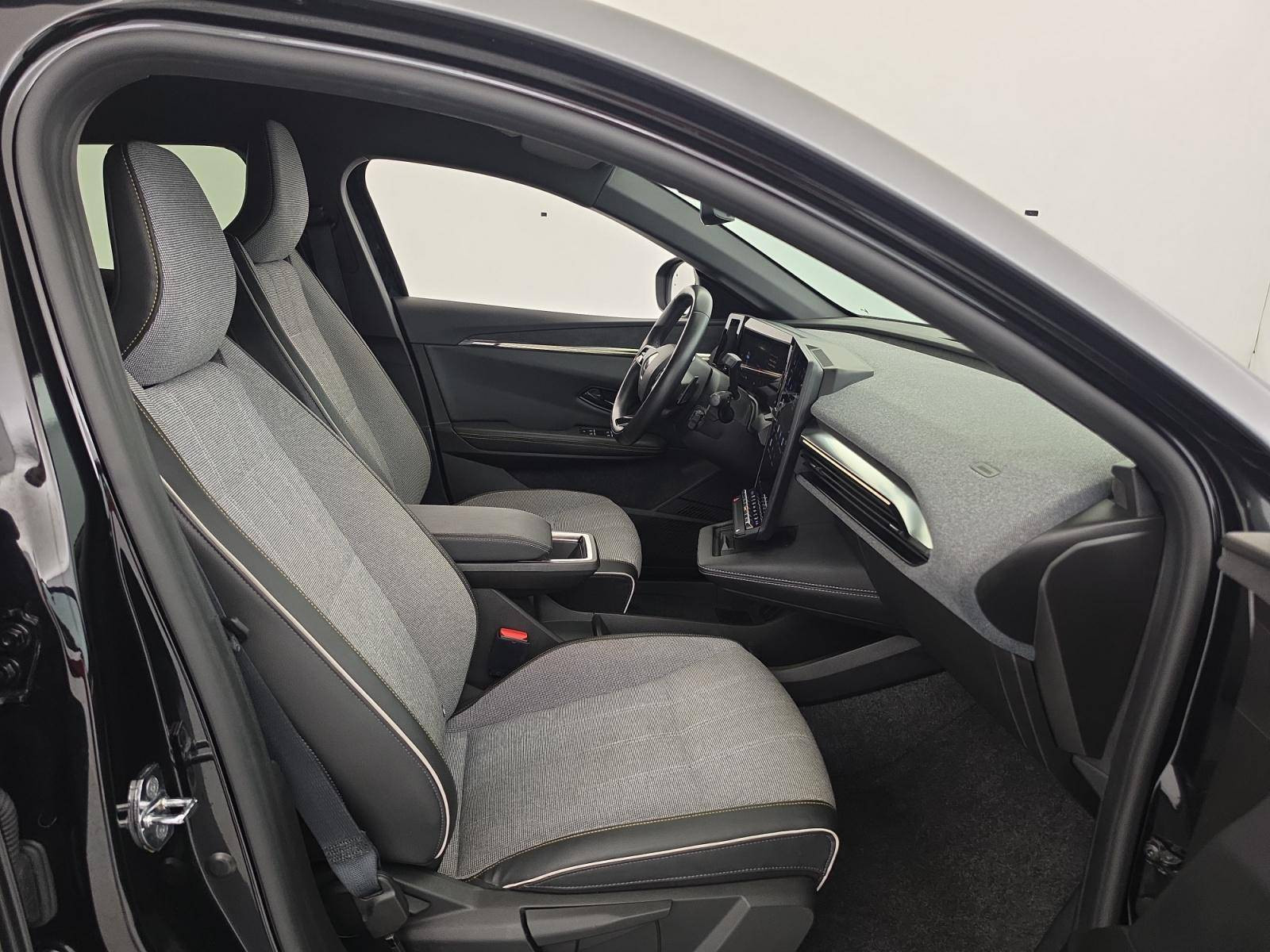 Vente en ligne Renault Megane E-Tech  EV60 220 ch super charge au prix de 25 900 €