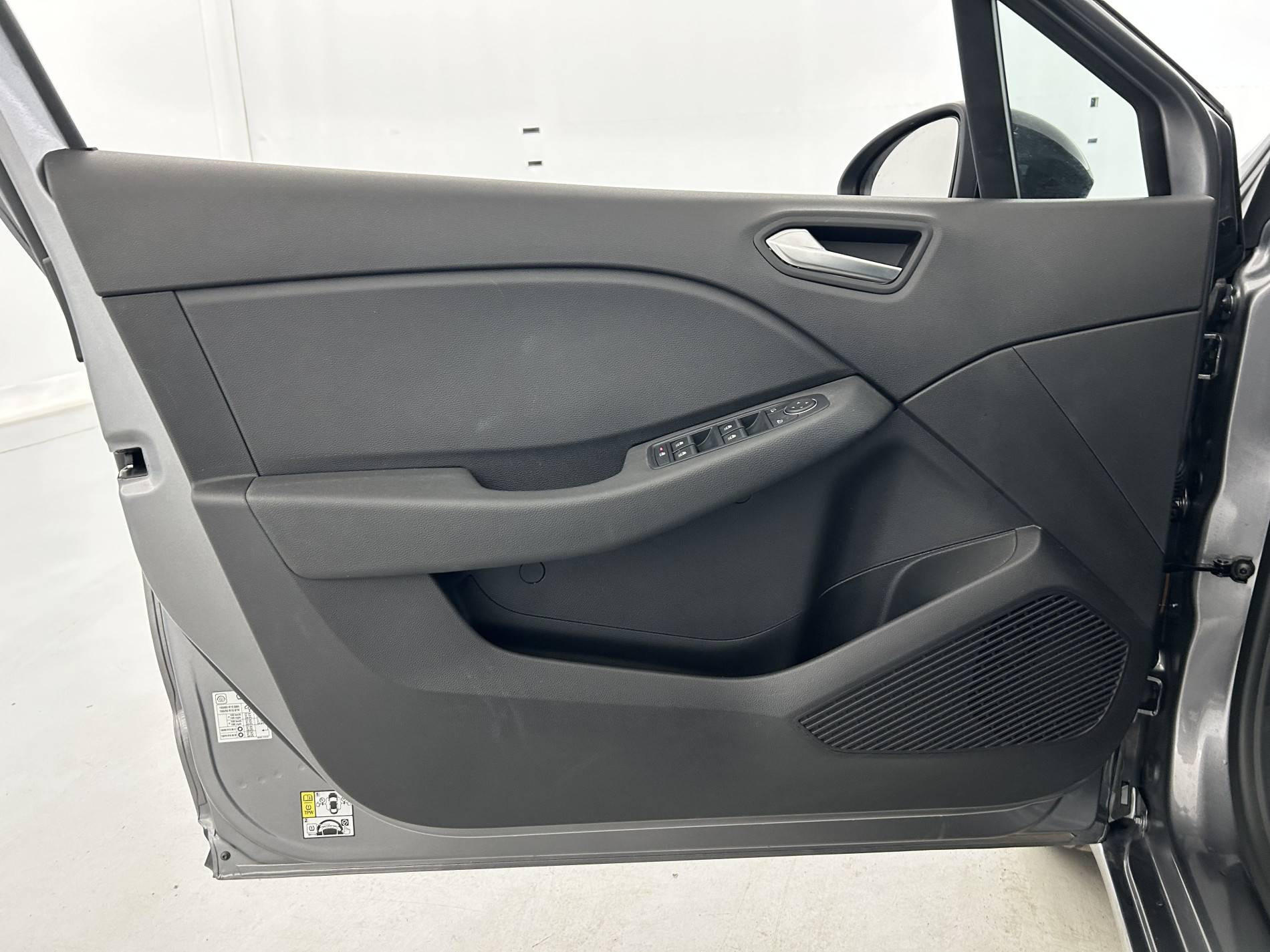 Vente en ligne Renault Clio 5 Clio Blue dCi 100 ch GSR2 au prix de 19 490 €