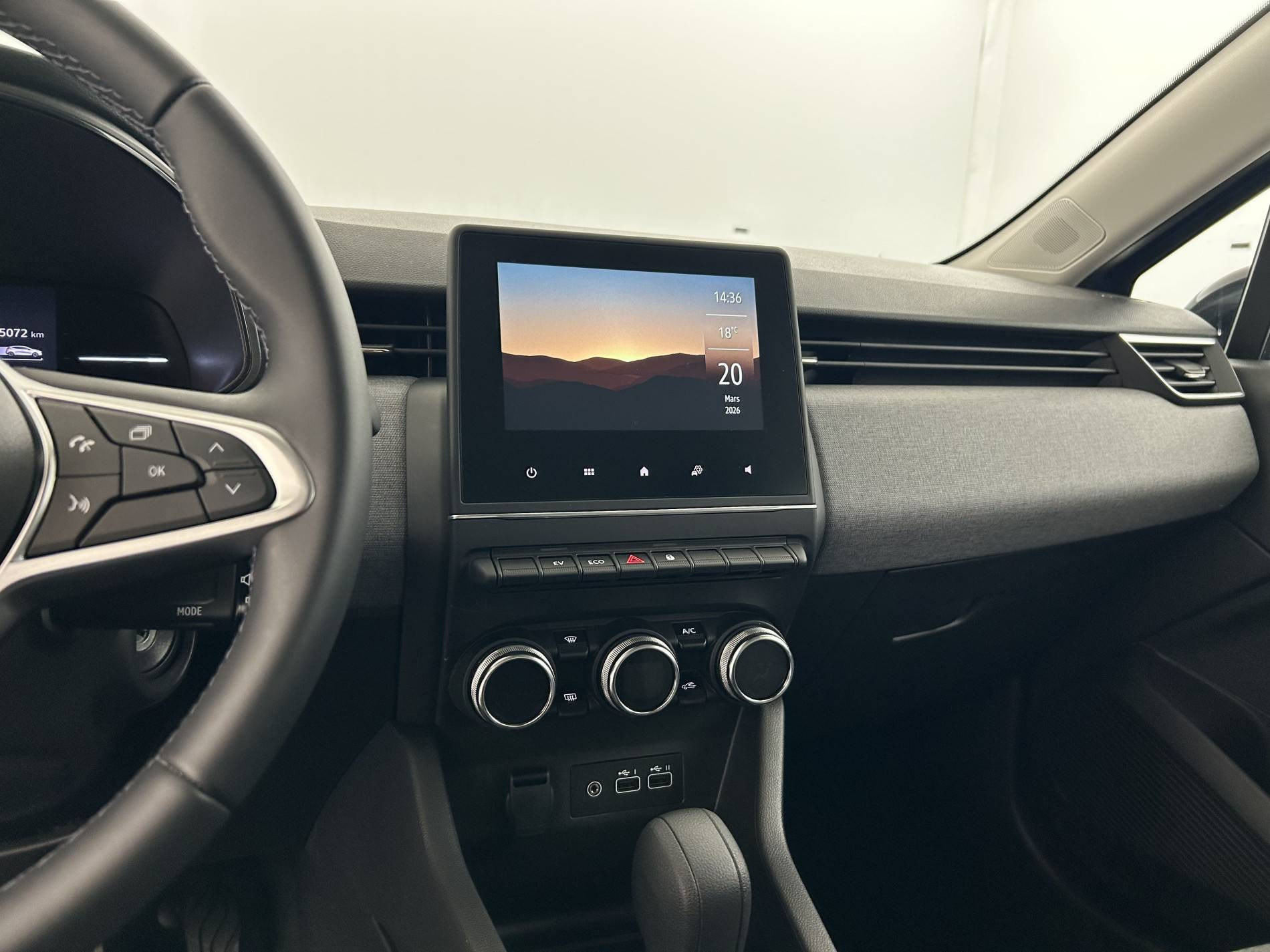 Vente en ligne Renault Clio 5 Clio E-Tech full hybrid 145 au prix de 19 800 €