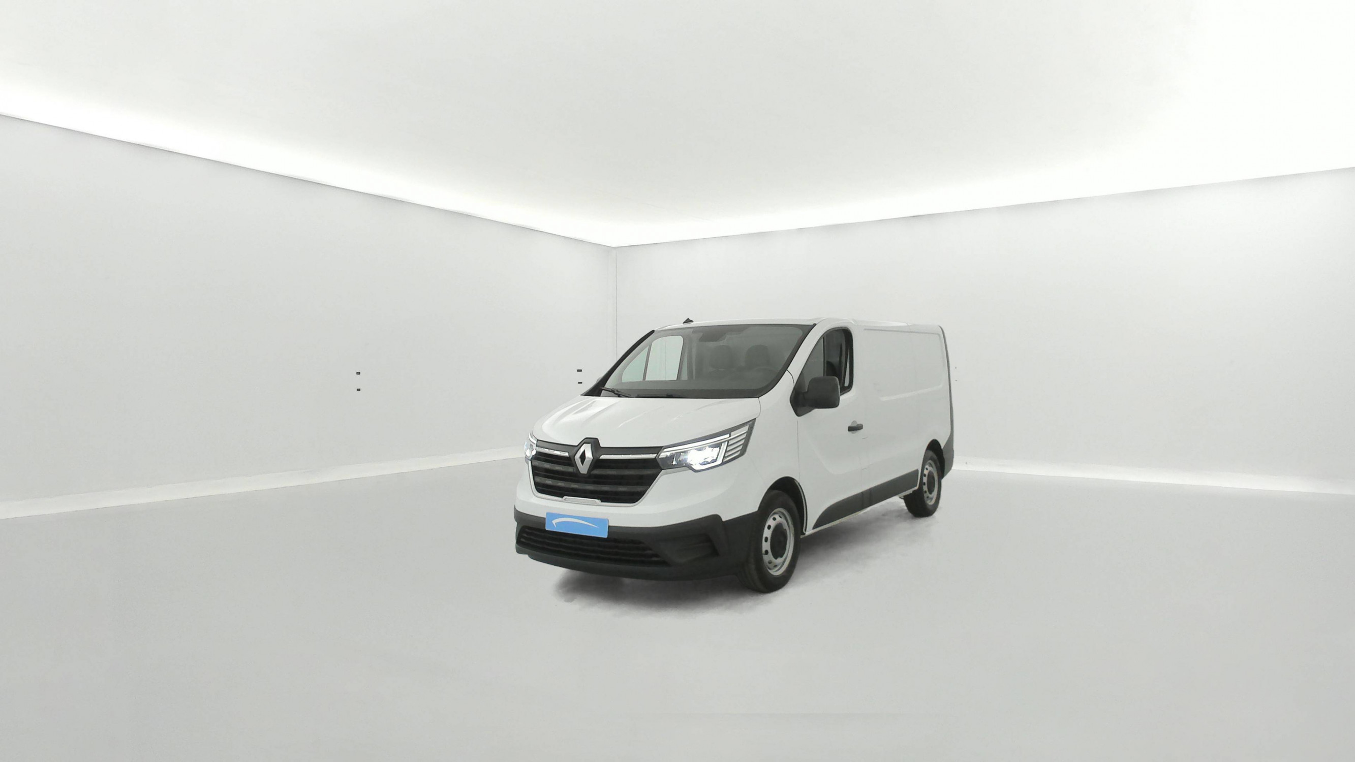 Renault Trafic 3 Fourgon TRAFIC FG BLUE DCI 130 L1H1 3T GSR2 occasion de 2024 en vente à Concarneau