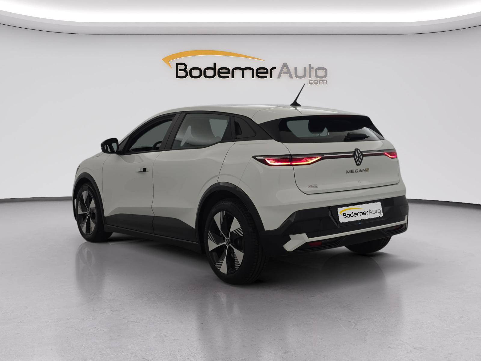 Vente en ligne Renault Megane E-Tech  EV40 130ch standard charge au prix de 17 900 €