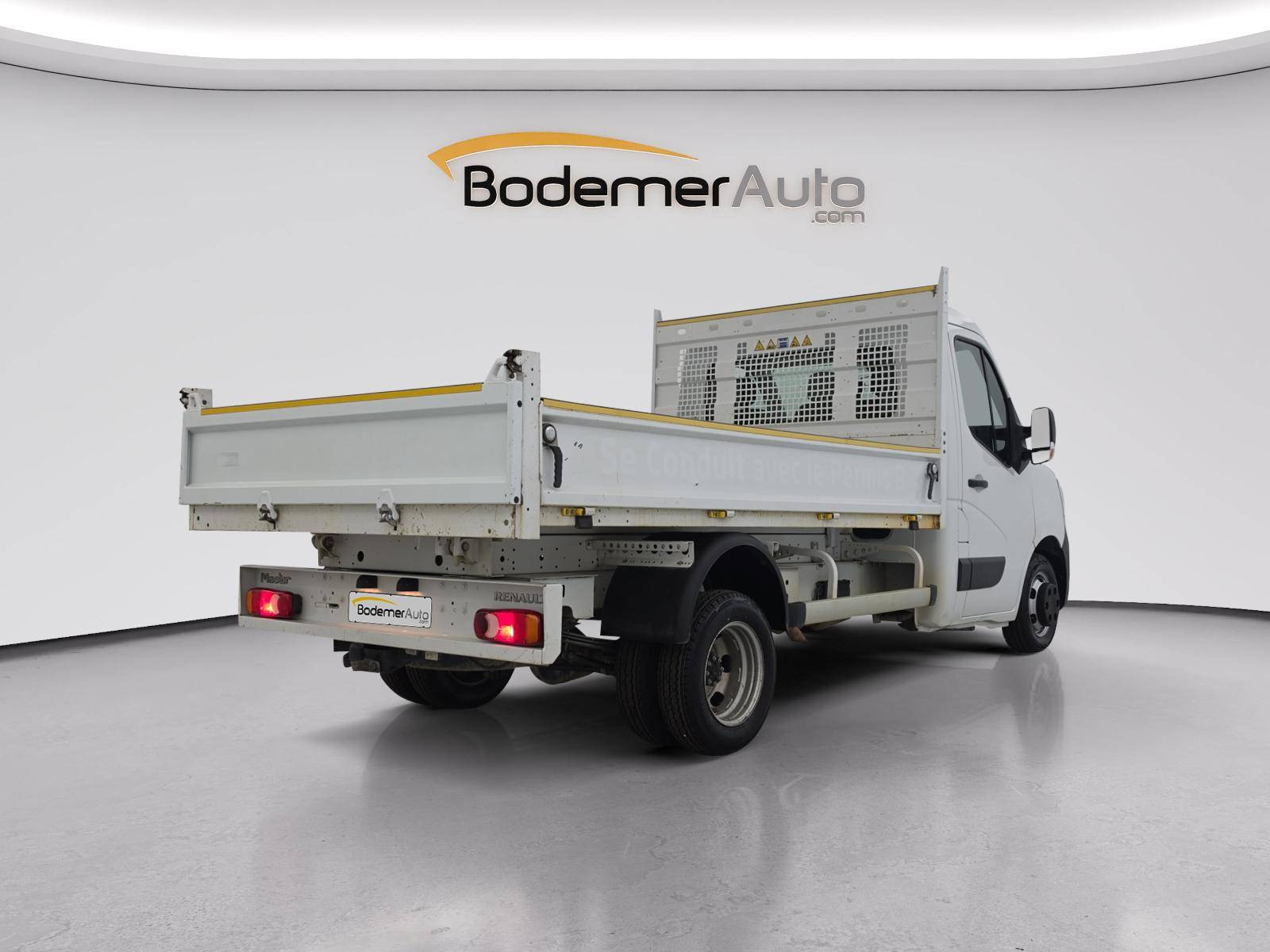 Vente en ligne Renault Master 3 Châssis Cabine MASTER CC PROP RJ3500 L2 PAFC BLUE DCI 130 EURO VI au prix de 29 990 €