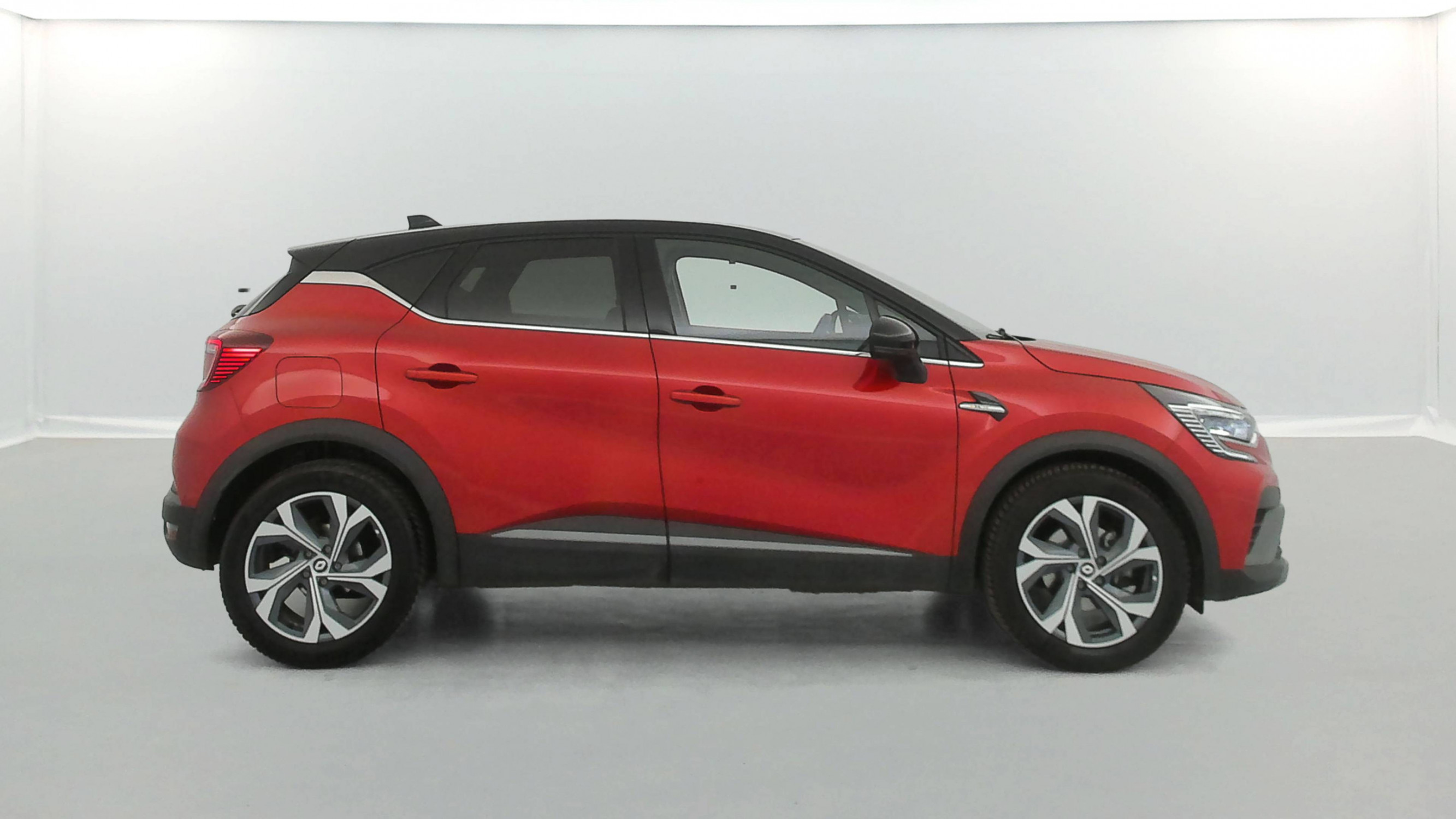 Vente en ligne Renault Captur  E-Tech 145 - 21 au prix de 19 490 €