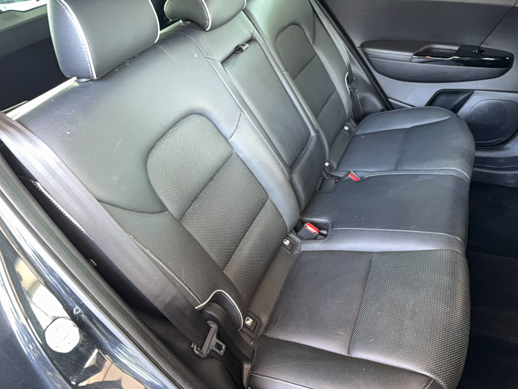 Vente en ligne Kia Sportage  1.6 T-GDi 177 4x4 DCT7 au prix de 17 790 €