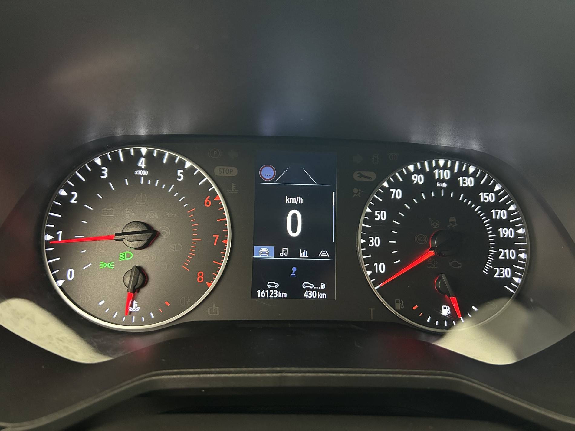 Vente en ligne Renault Clio 5 Clio TCe 90 au prix de 14 990 €