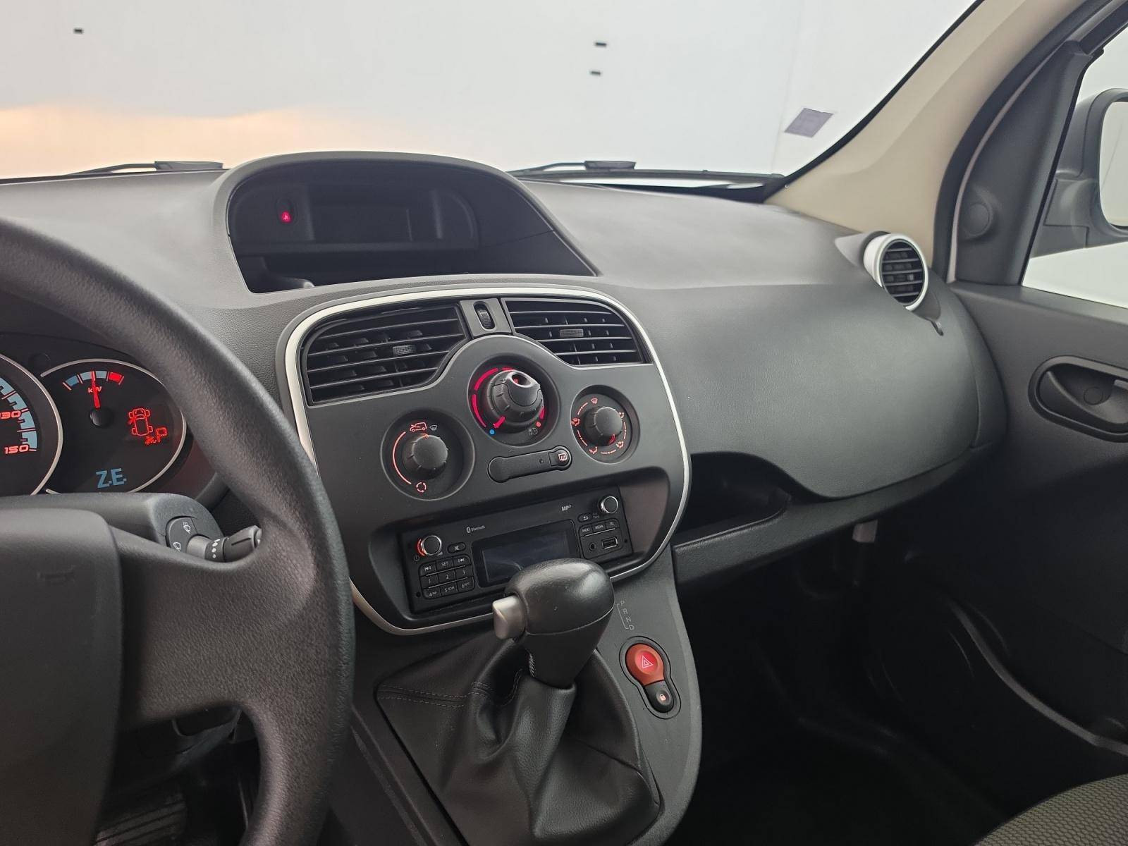 Vente en ligne Renault Kangoo Electrique KANGOO Z.E. 33 au prix de 13 990 €
