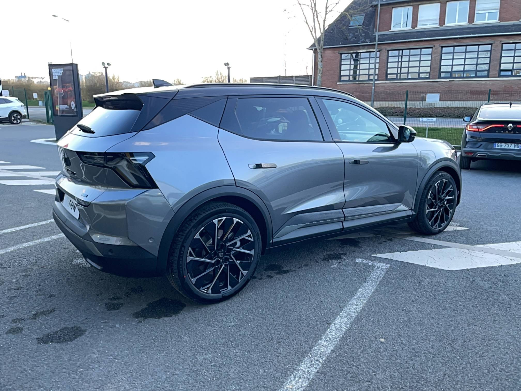 Vente en ligne Renault Scenic E-Tech  220 ch grande autonomie au prix de 44 990 €