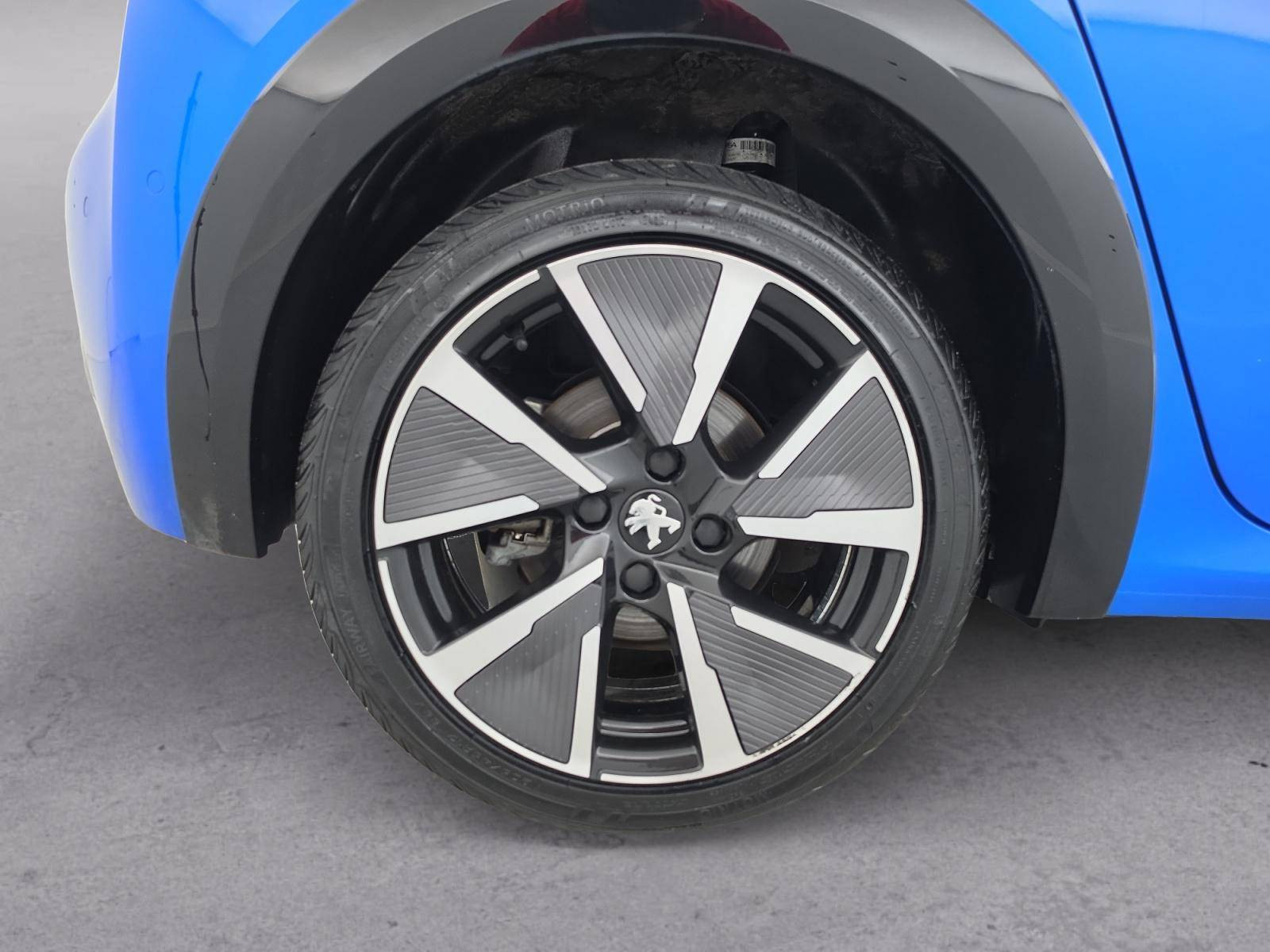 Vente en ligne Peugeot E-208  50 kWh 136ch au prix de 16 490 €