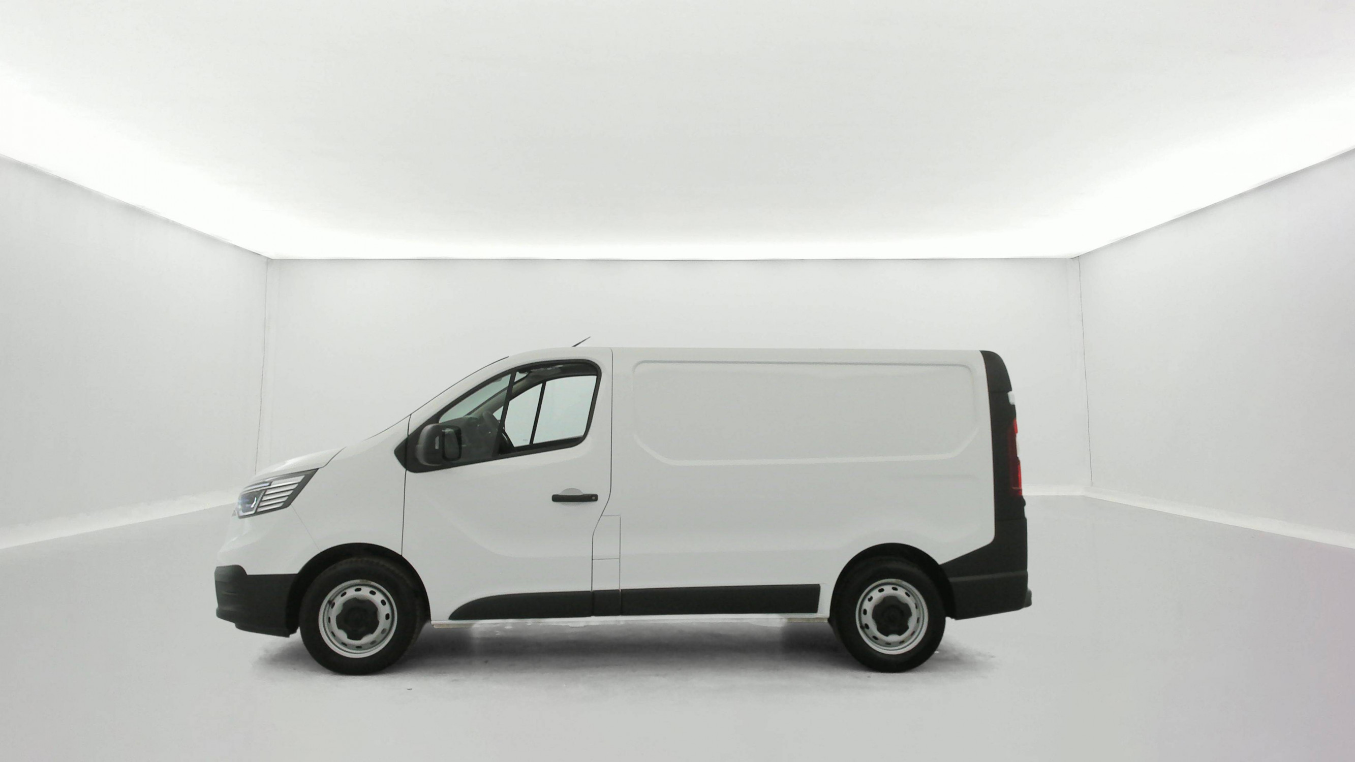 Vente en ligne Renault Trafic FG CF L1H1 3T blue dci 130 E6E au prix de 24 990 €