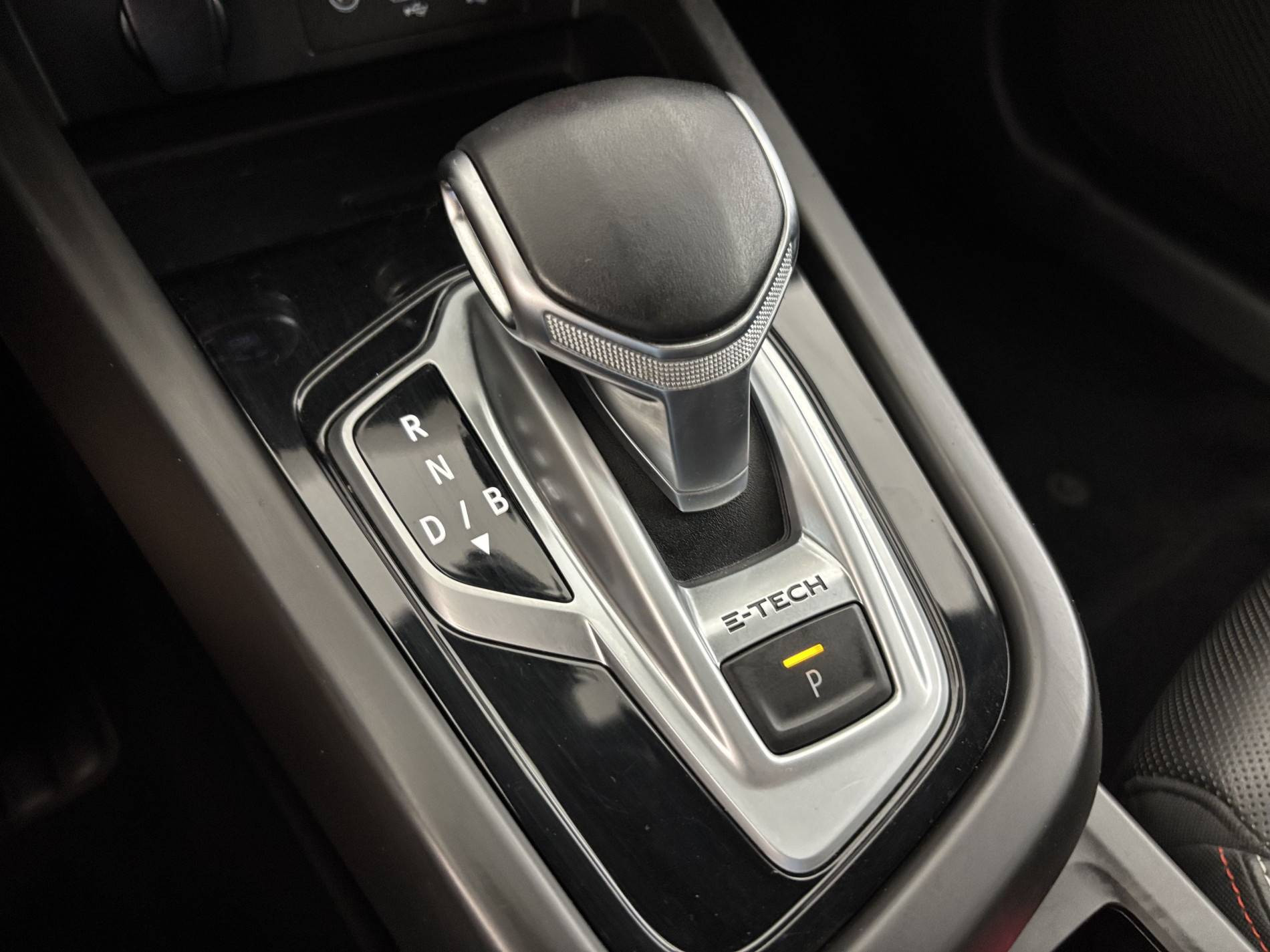 Vente en ligne Renault Arkana  E-Tech 145 - 21B au prix de 21 990 €