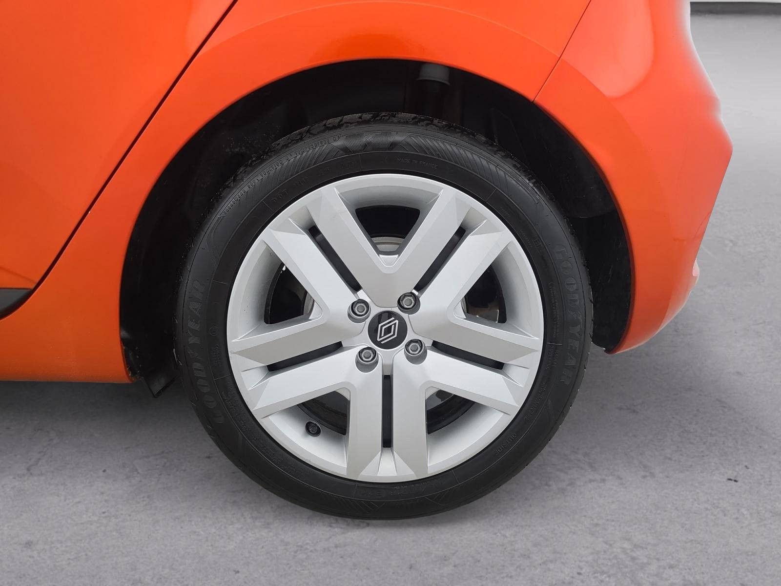 Vente en ligne Renault Clio 5 Clio E-Tech full hybrid 145 au prix de 16 290 €