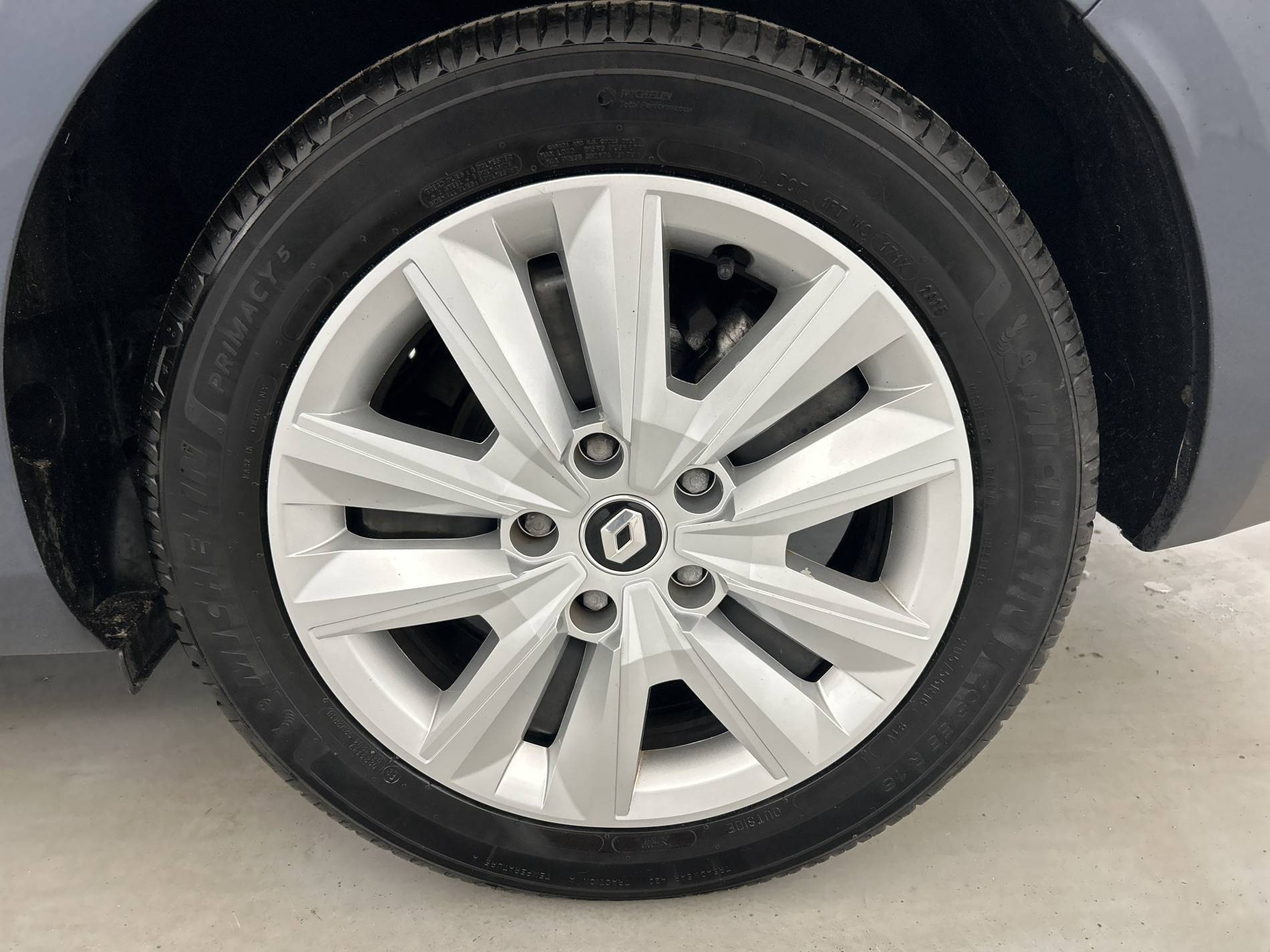 Vente en ligne Renault Megane 4 Estate Mégane IV Estate Blue dCi 115 - 21N au prix de 12 890 €