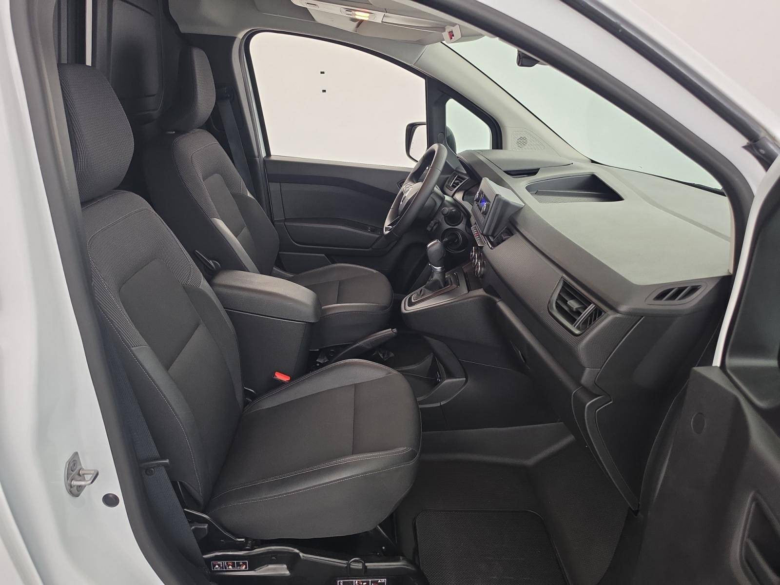 Vente en ligne Renault Kangoo Van  BLUE DCI 95 EDC au prix de 16 491 €