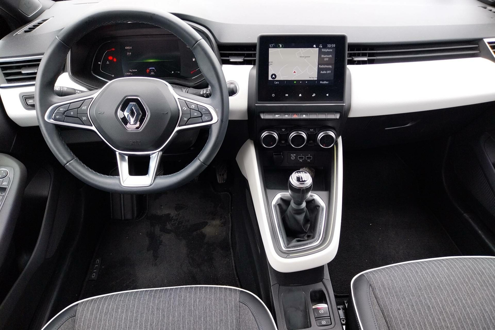 Vente en ligne Renault Clio 5 Clio TCe 90 au prix de 14 900 €