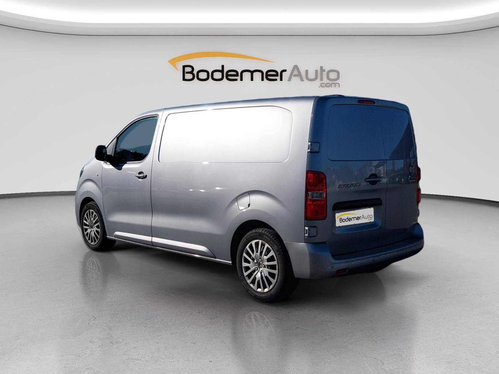 Vente en ligne Fiat Scudo  2.0 MULTIJET 180 BVA STANDARD au prix de 25 990 €
