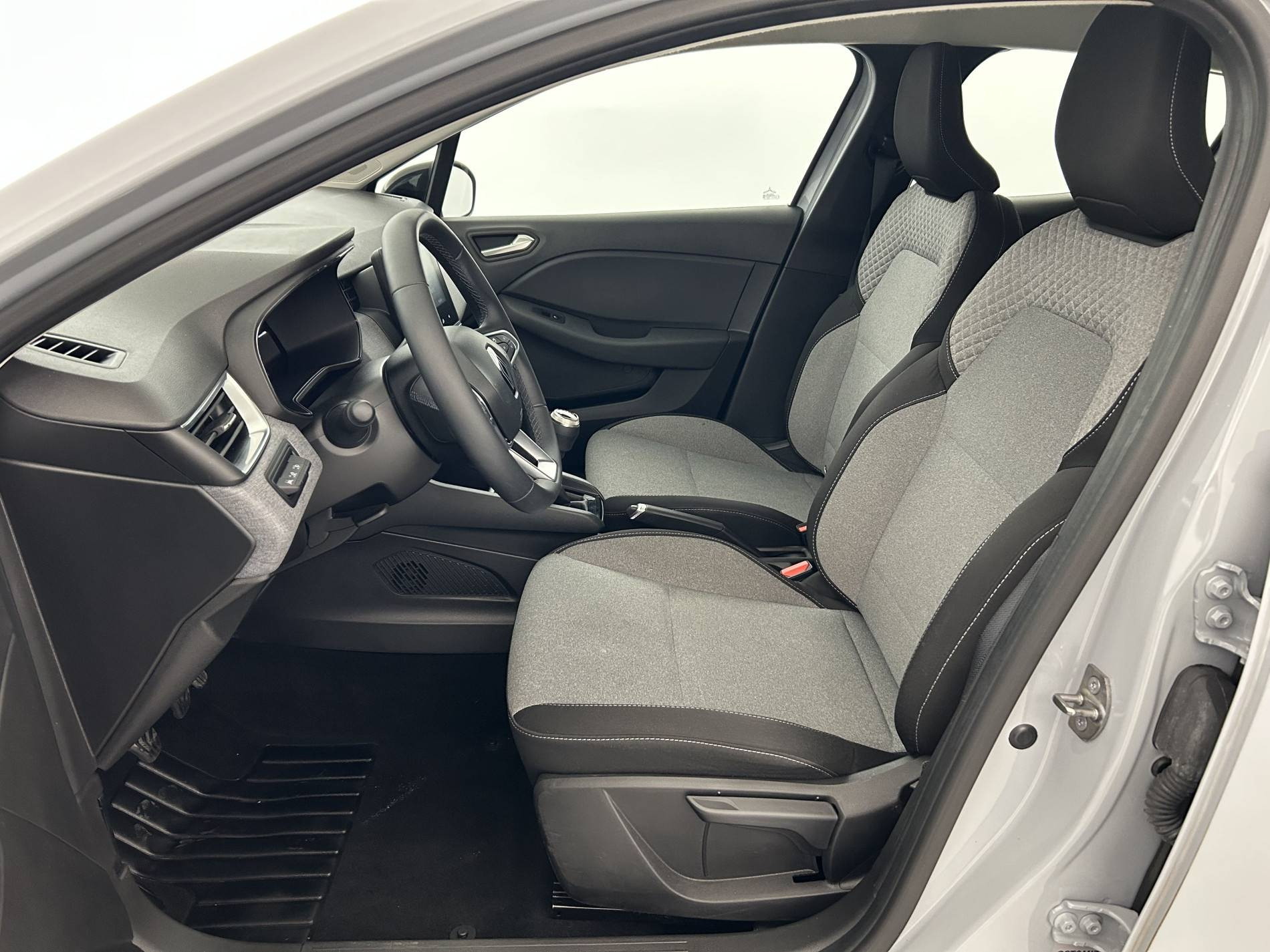 Vente en ligne Renault Clio 5 Clio TCe 90 au prix de 15 490 €