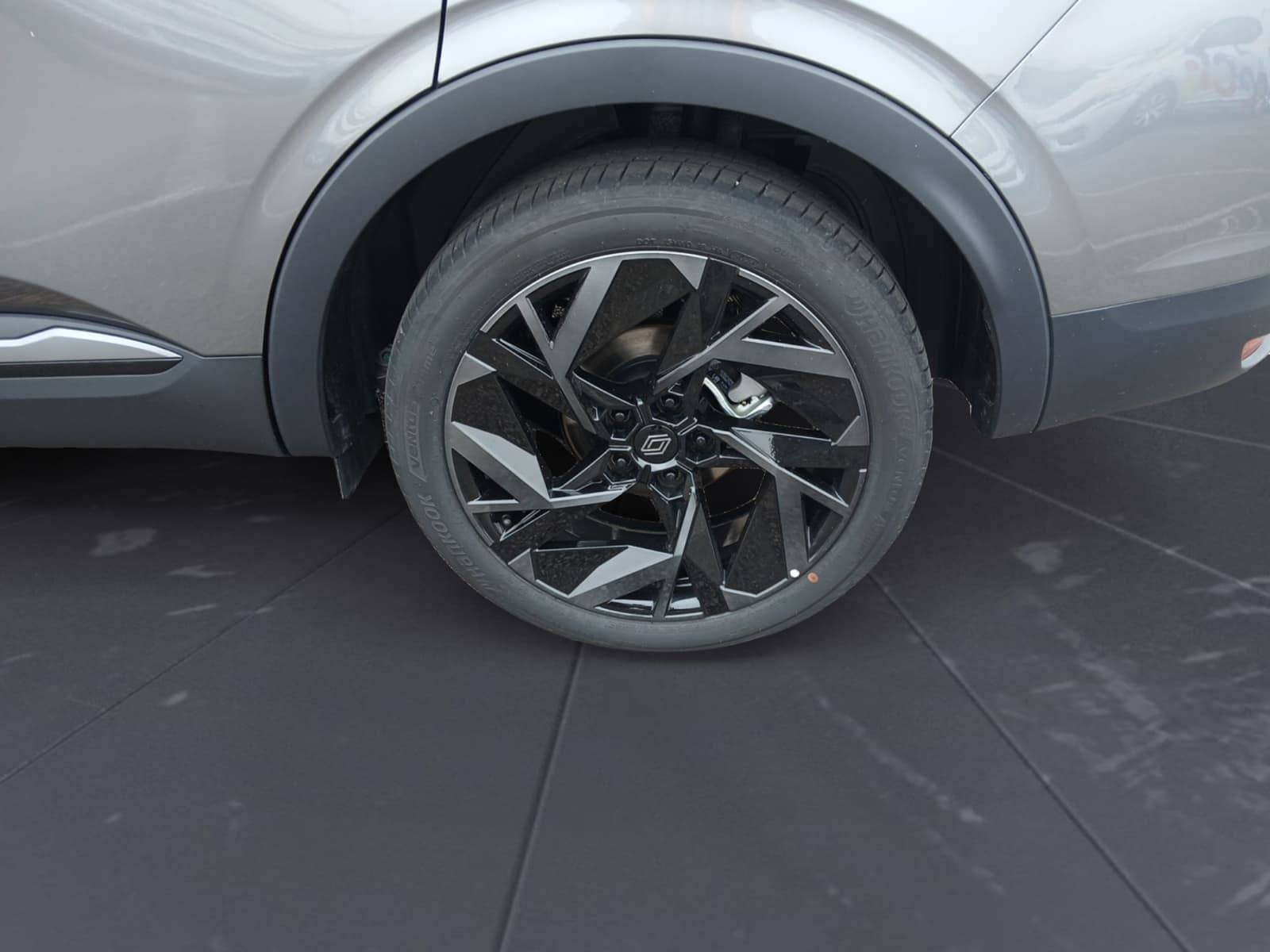 Vente en ligne Renault Arkana  E-Tech full hybrid 145 GSR2 au prix de 28 990 €