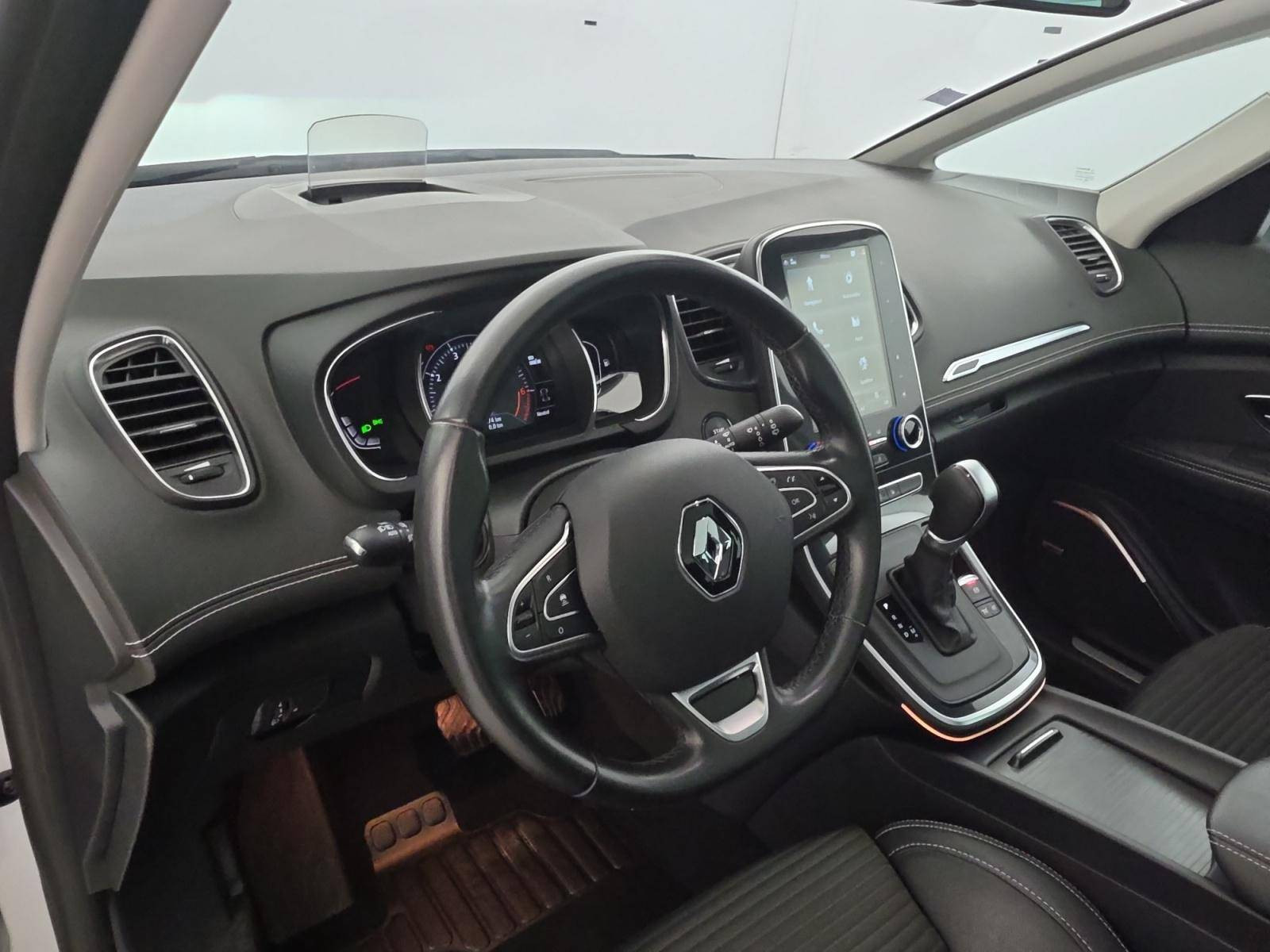 Vente en ligne Renault Grand Scenic 4 Grand Scenic TCe 160 FAP EDC au prix de 16 990 €