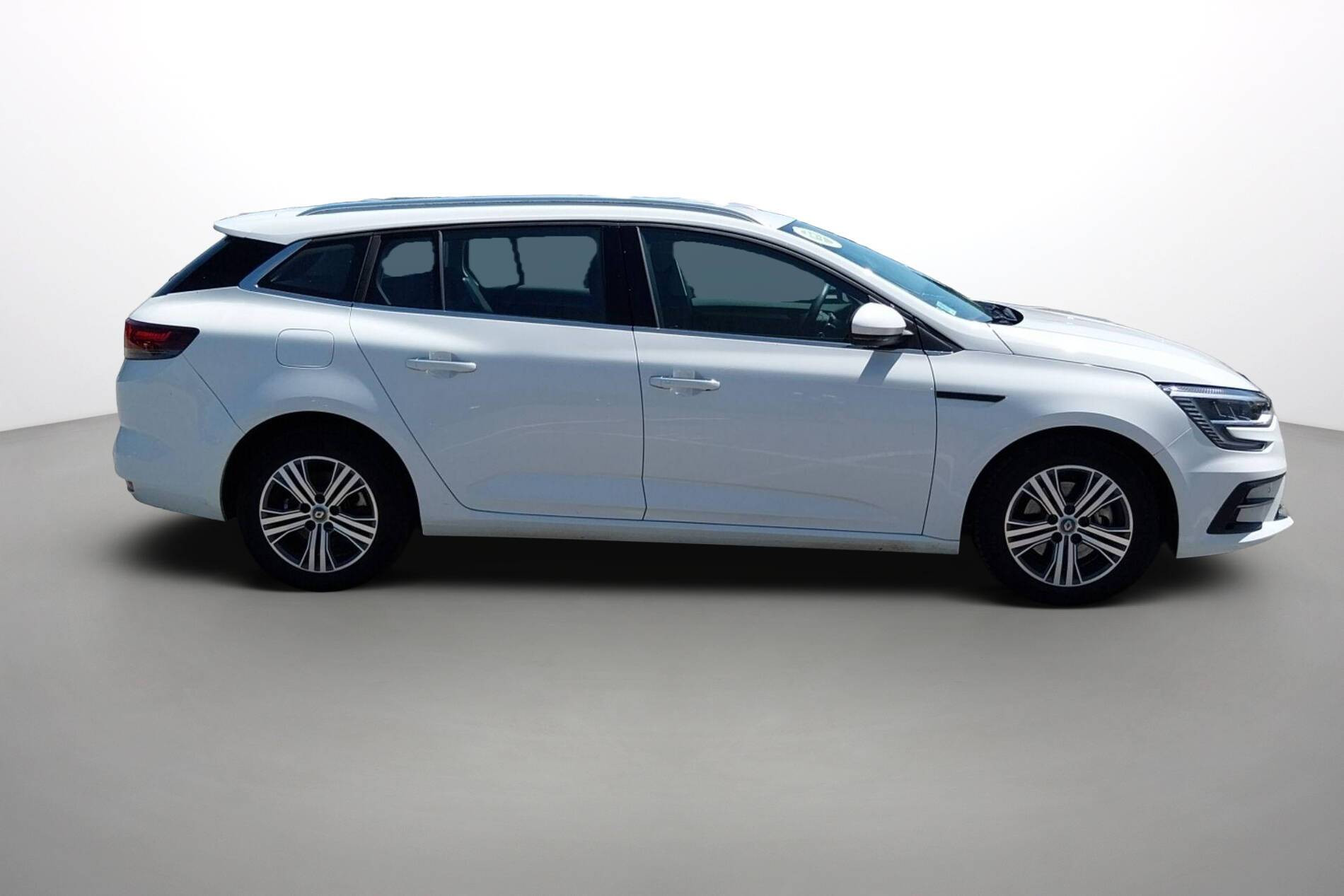 Vente en ligne Renault Megane 4 Estate  E-Tech plug-in Hybrid 160 au prix de 18 490 €