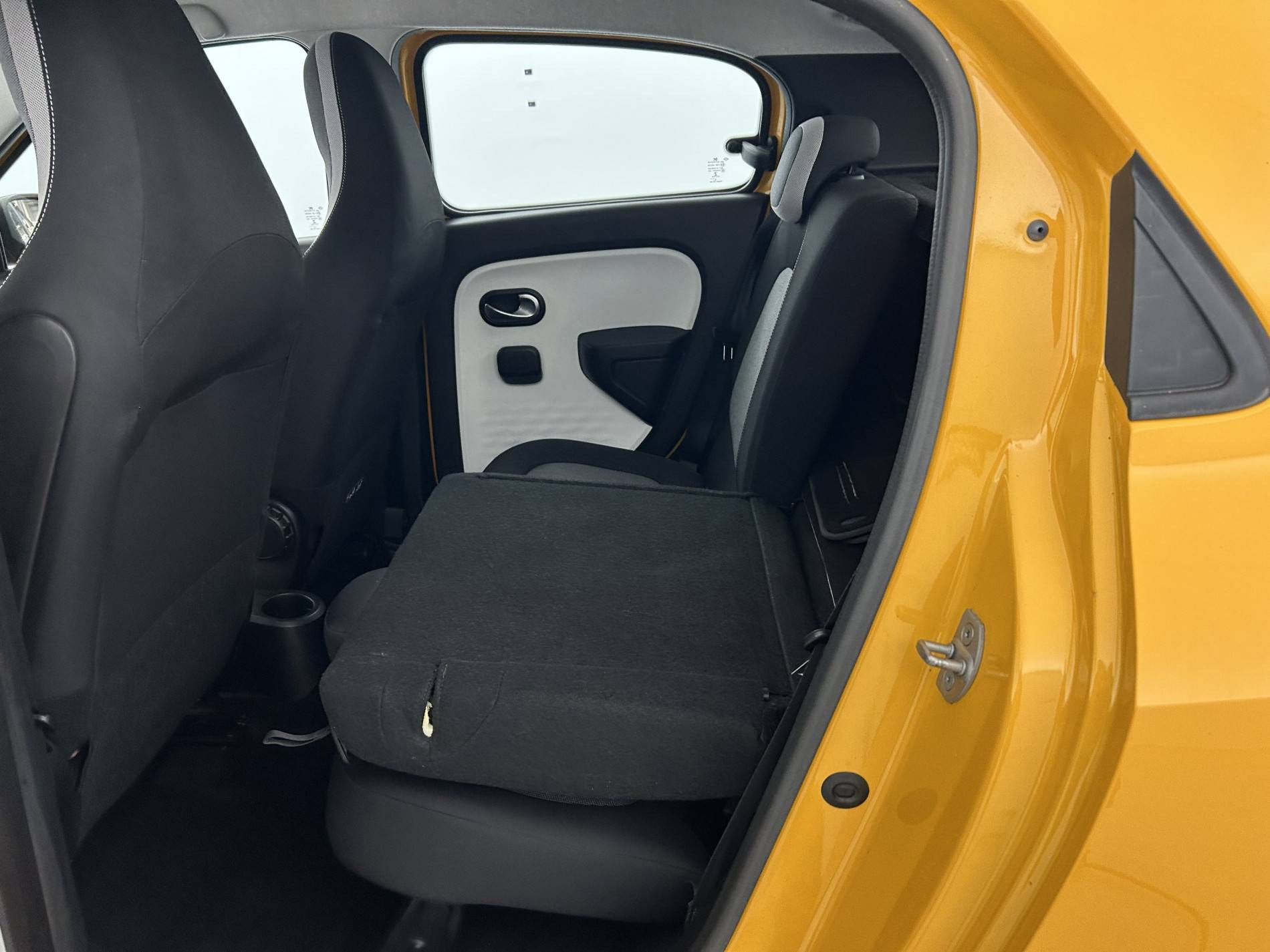 Vente en ligne Renault Twingo Electrique Twingo III E-Tech au prix de 10 890 €