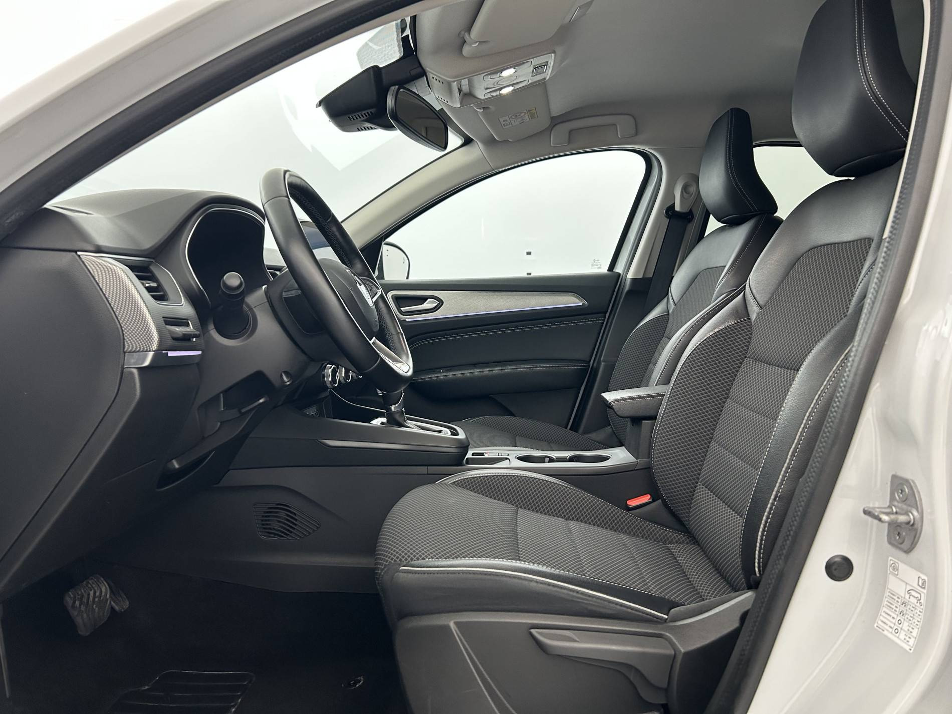 Vente en ligne Renault Arkana  E-Tech 145 - 21B au prix de 20 990 €