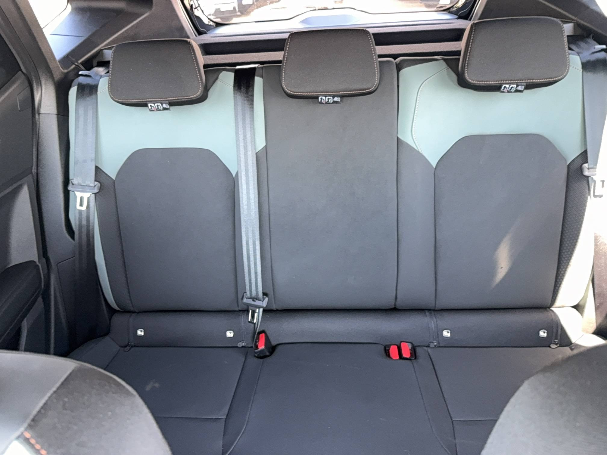 Vente en ligne Dacia Duster  Hybrid 140 au prix de 26 990 €