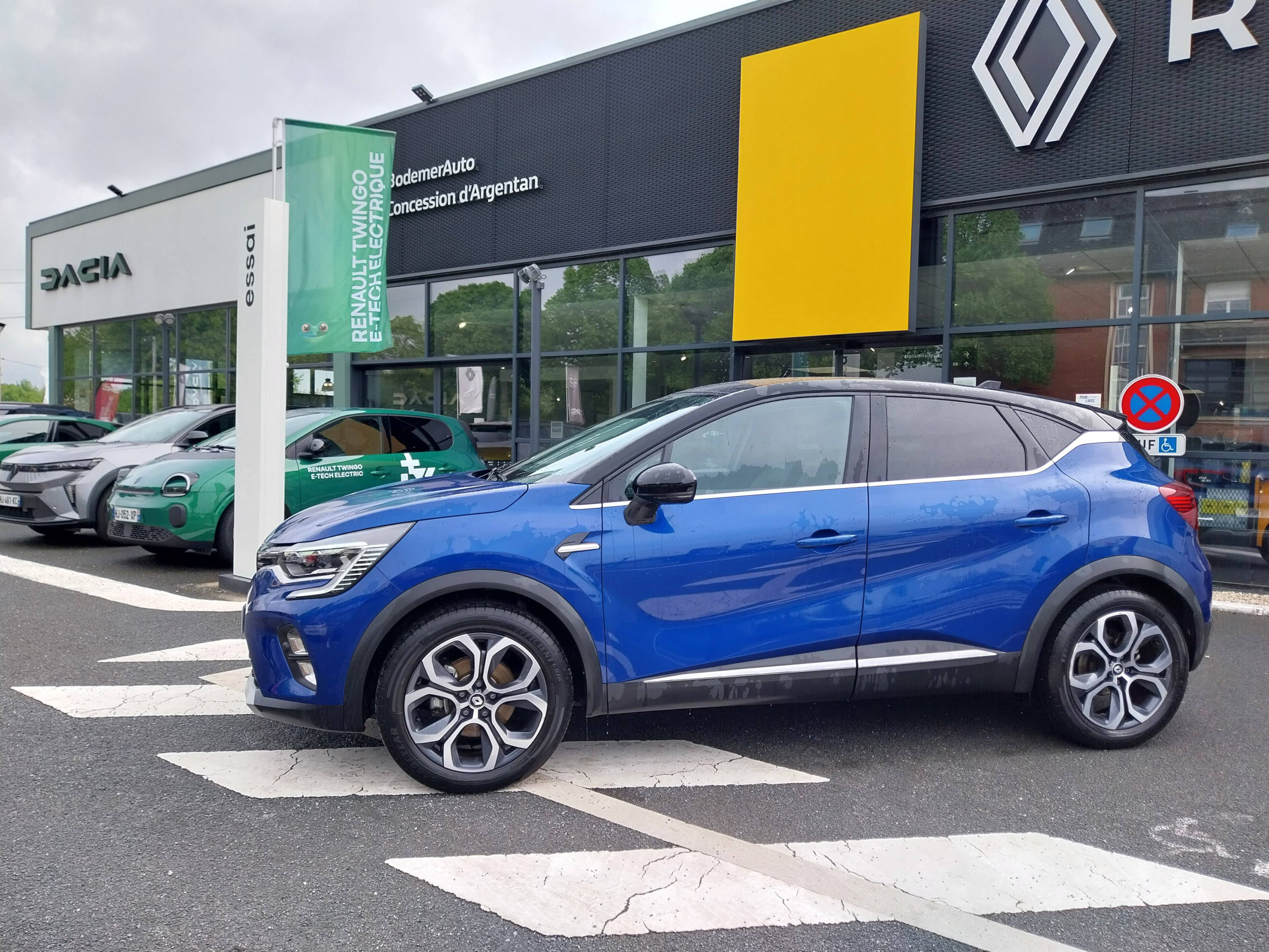 Vente en ligne Renault Captur  E-Tech full hybrid 145 au prix de 19 790 €