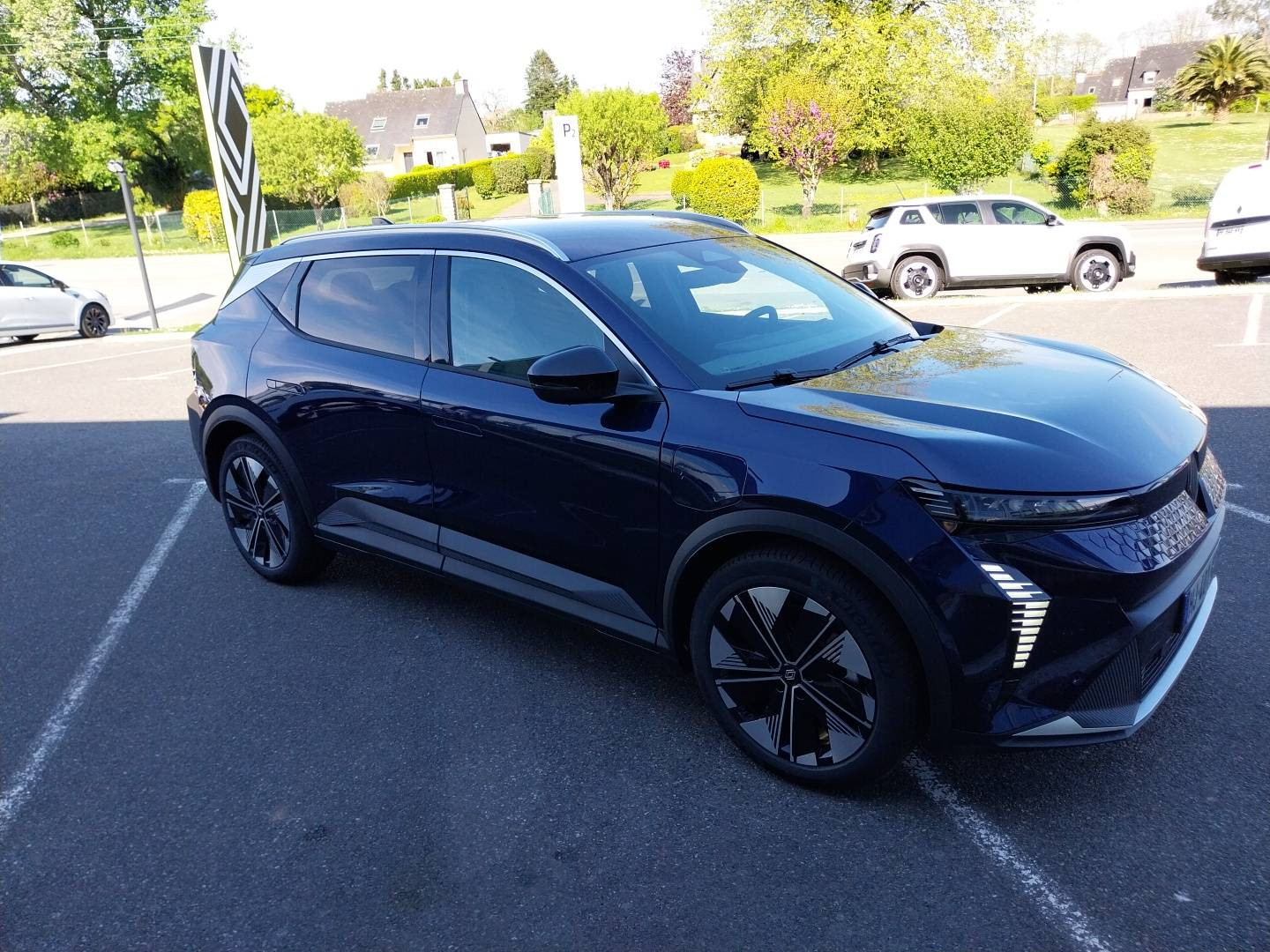 Vente en ligne Renault Scenic E-Tech  220 ch grande autonomie au prix de 493 €