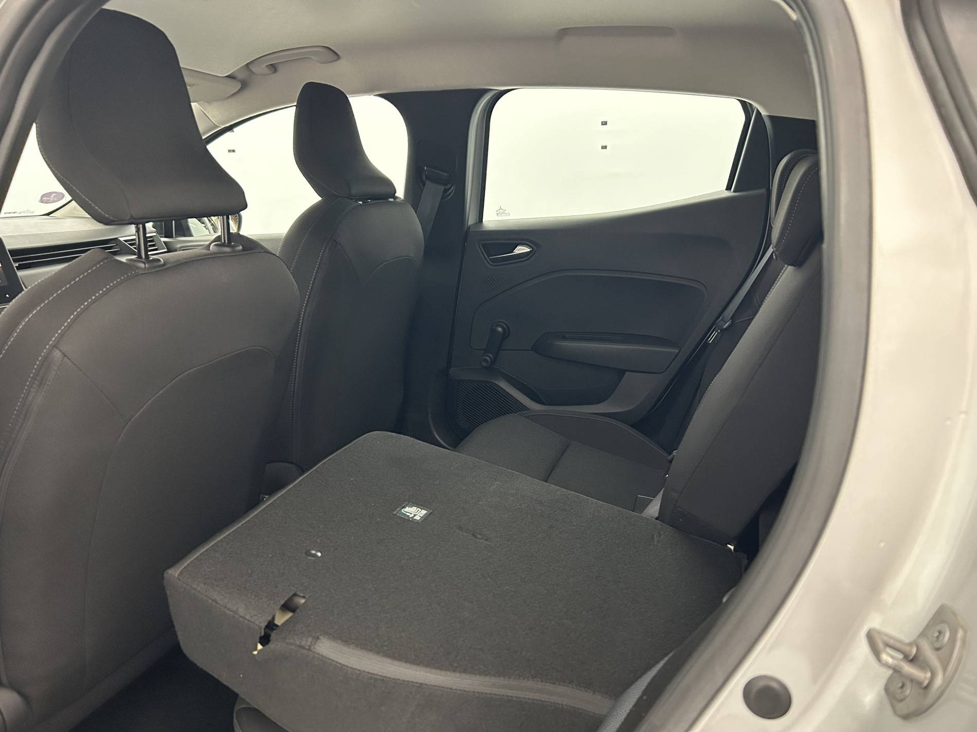 Vente en ligne Renault Clio 5 Clio TCe 90 au prix de 13 990 €