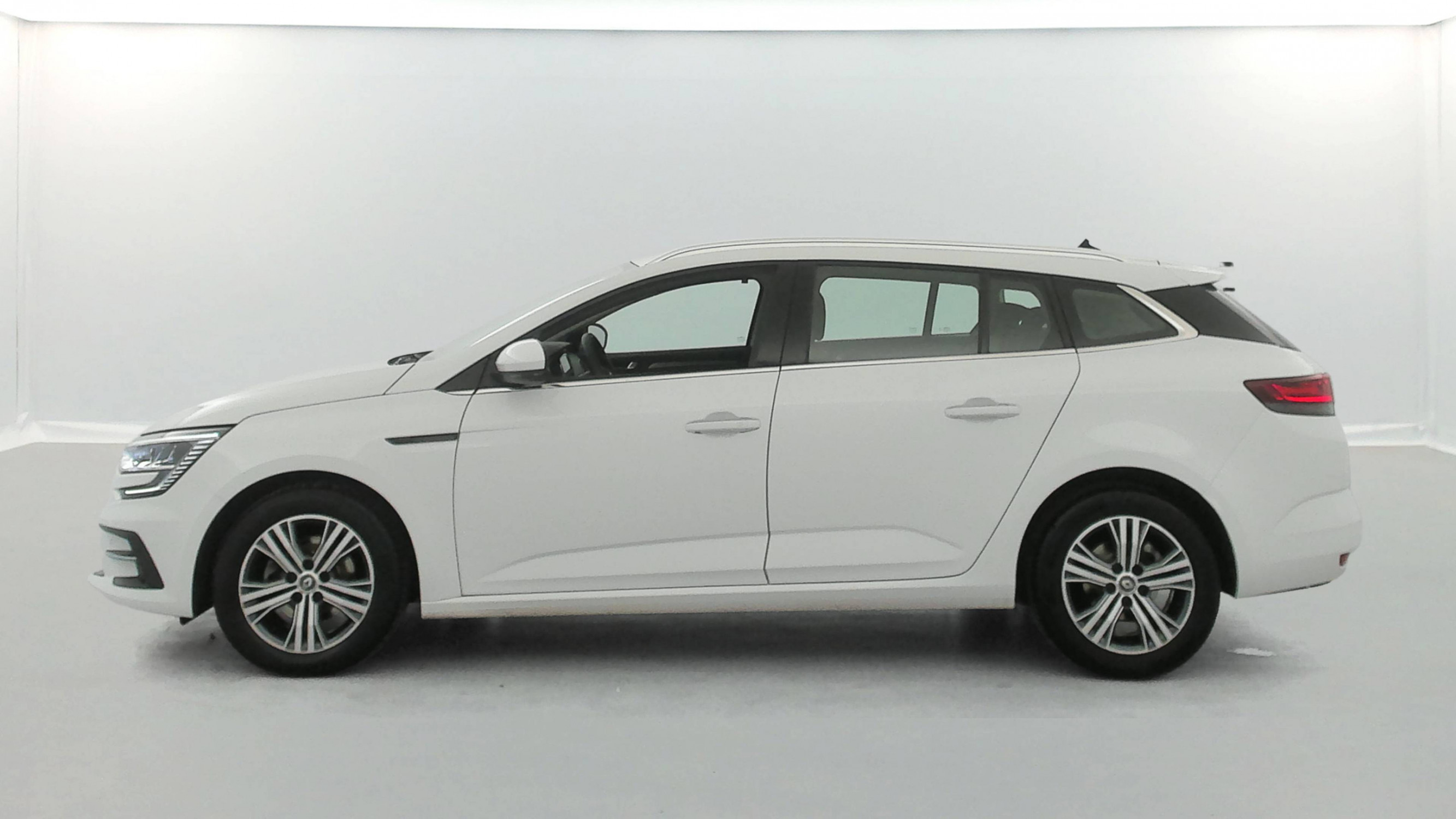 Vente en ligne Renault Megane 4 Estate  Blue dCi 115 au prix de 15 780 €
