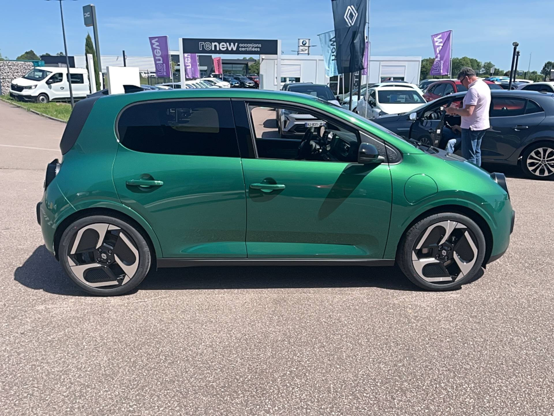 Vente en ligne Renault Twingo Electrique  80 ch autonomie urbaine au prix de 22 560 €