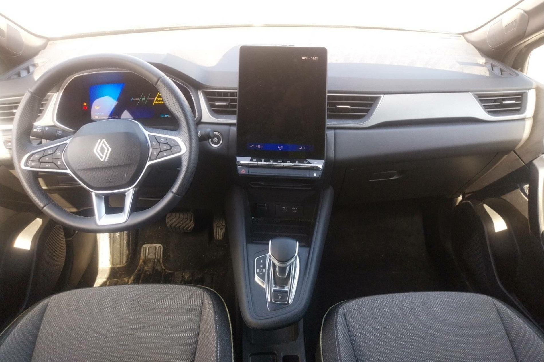 Vente en ligne Renault Symbioz  E-Tech full hybrid 145 au prix de 26 490 €