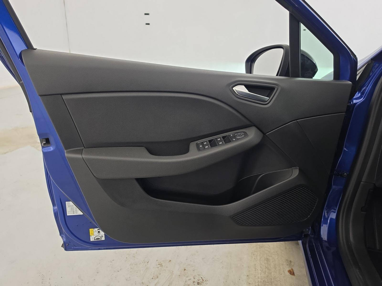 Vente en ligne Renault Clio 5 Clio TCe 90 au prix de 14 990 €