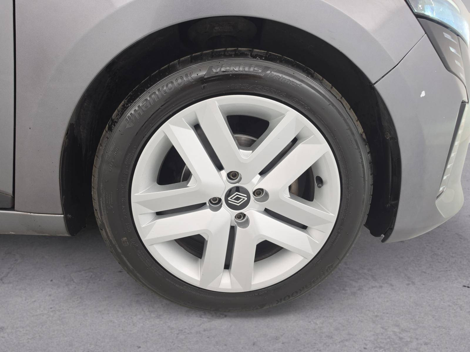 Vente en ligne Renault Clio 5 Clio TCe 90 au prix de 14 590 €