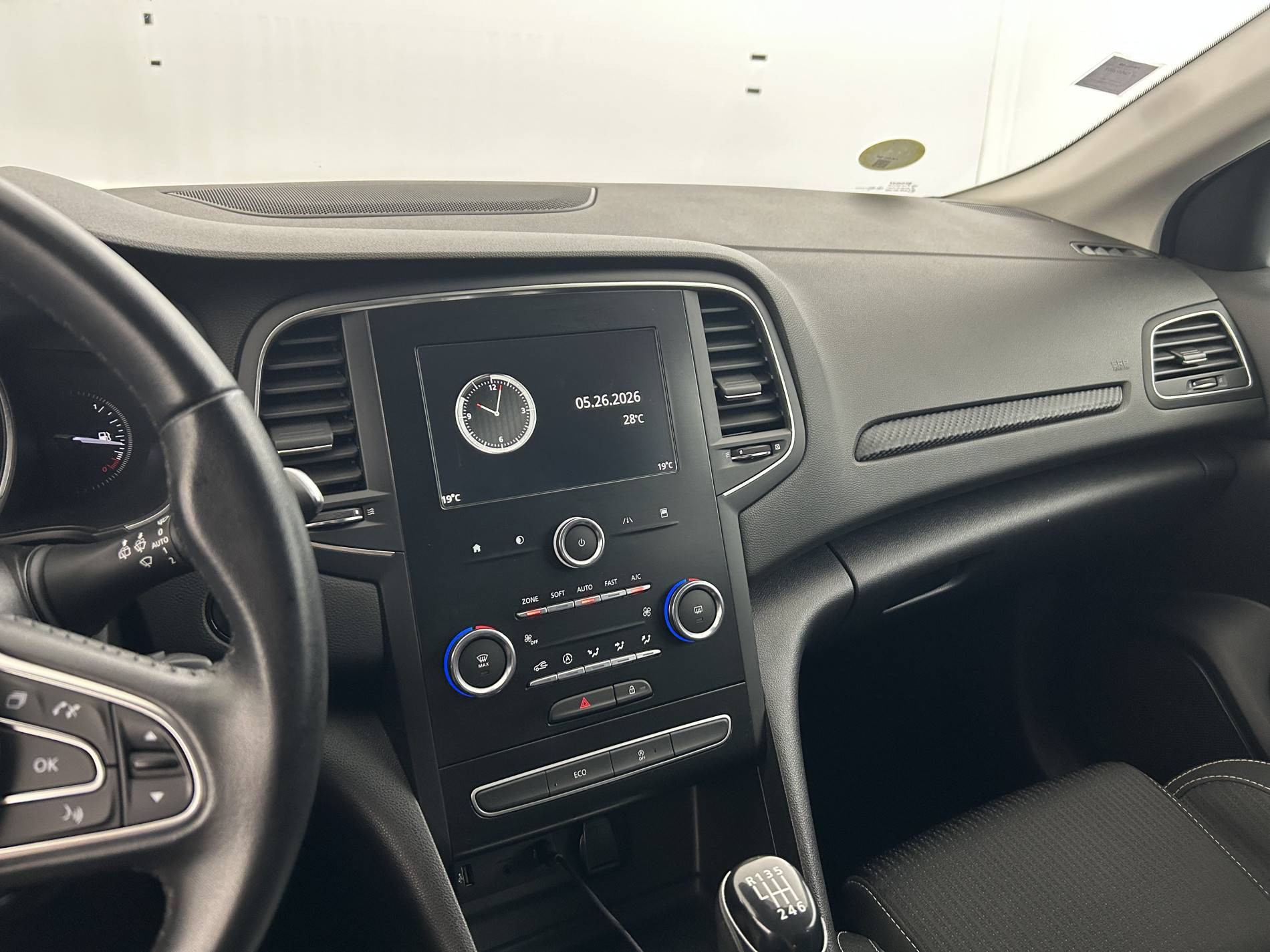Vente en ligne Renault Megane 4 Mégane IV Berline Blue dCi 115 au prix de 14 990 €