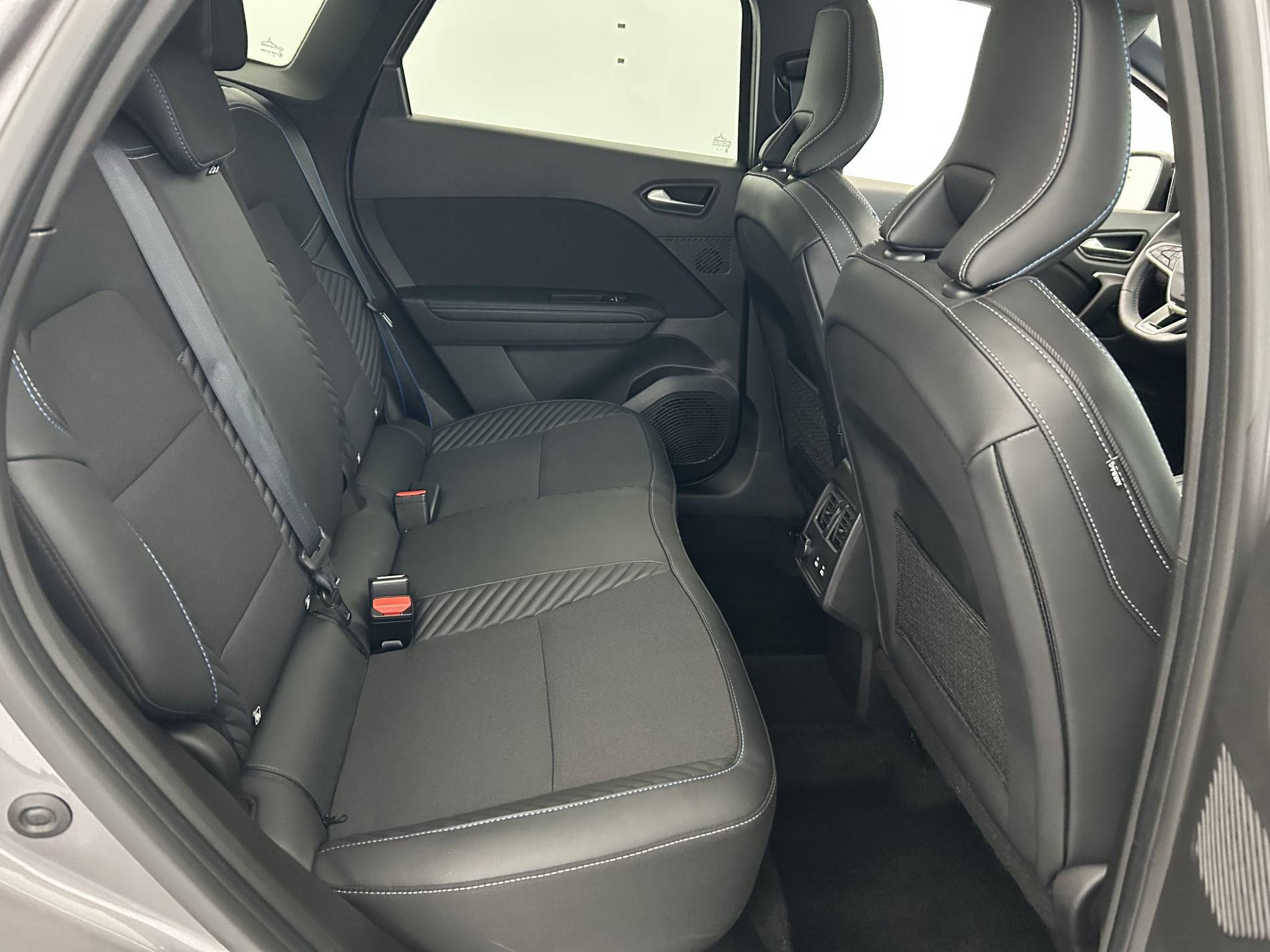Vente en ligne Renault Symbioz  E-Tech full hybrid 145 au prix de 28 790 €