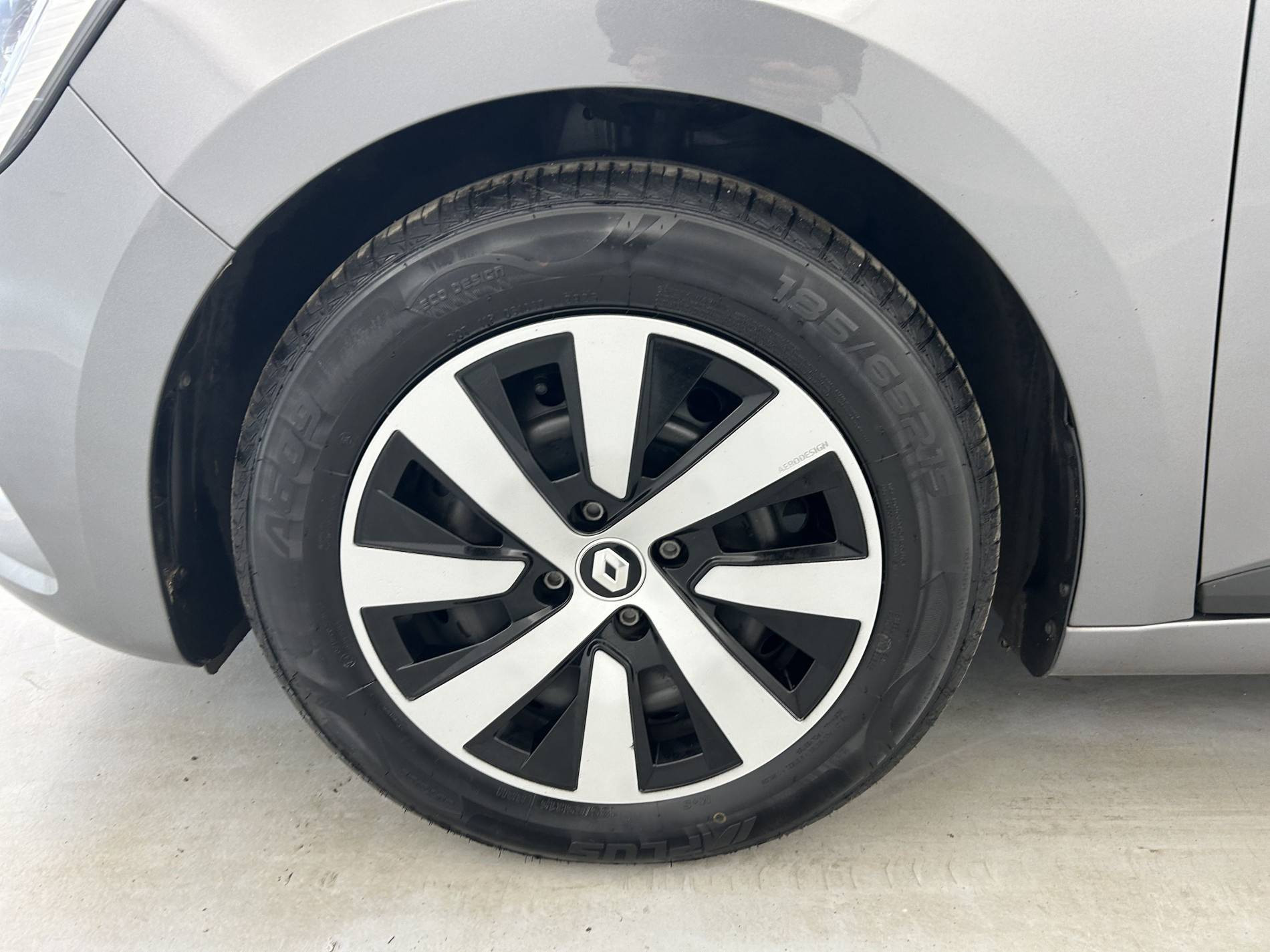 Vente en ligne Renault Clio 5 Clio TCe 90 au prix de 14 490 €