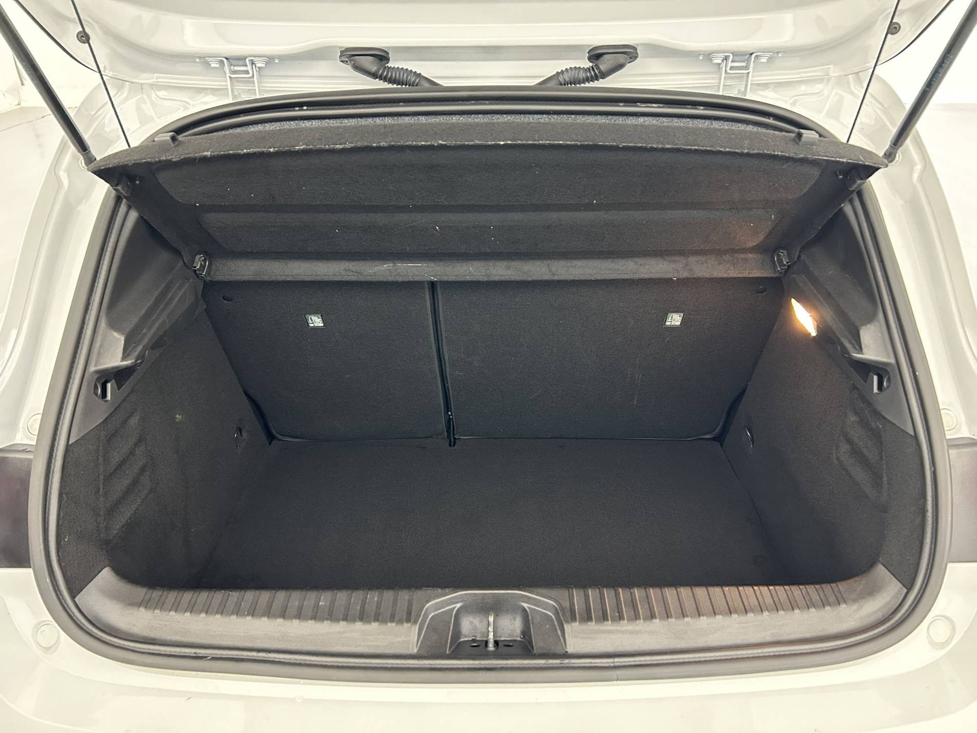 Vente en ligne Renault Clio 5 Clio E-Tech hybride 145 au prix de 17 970 €