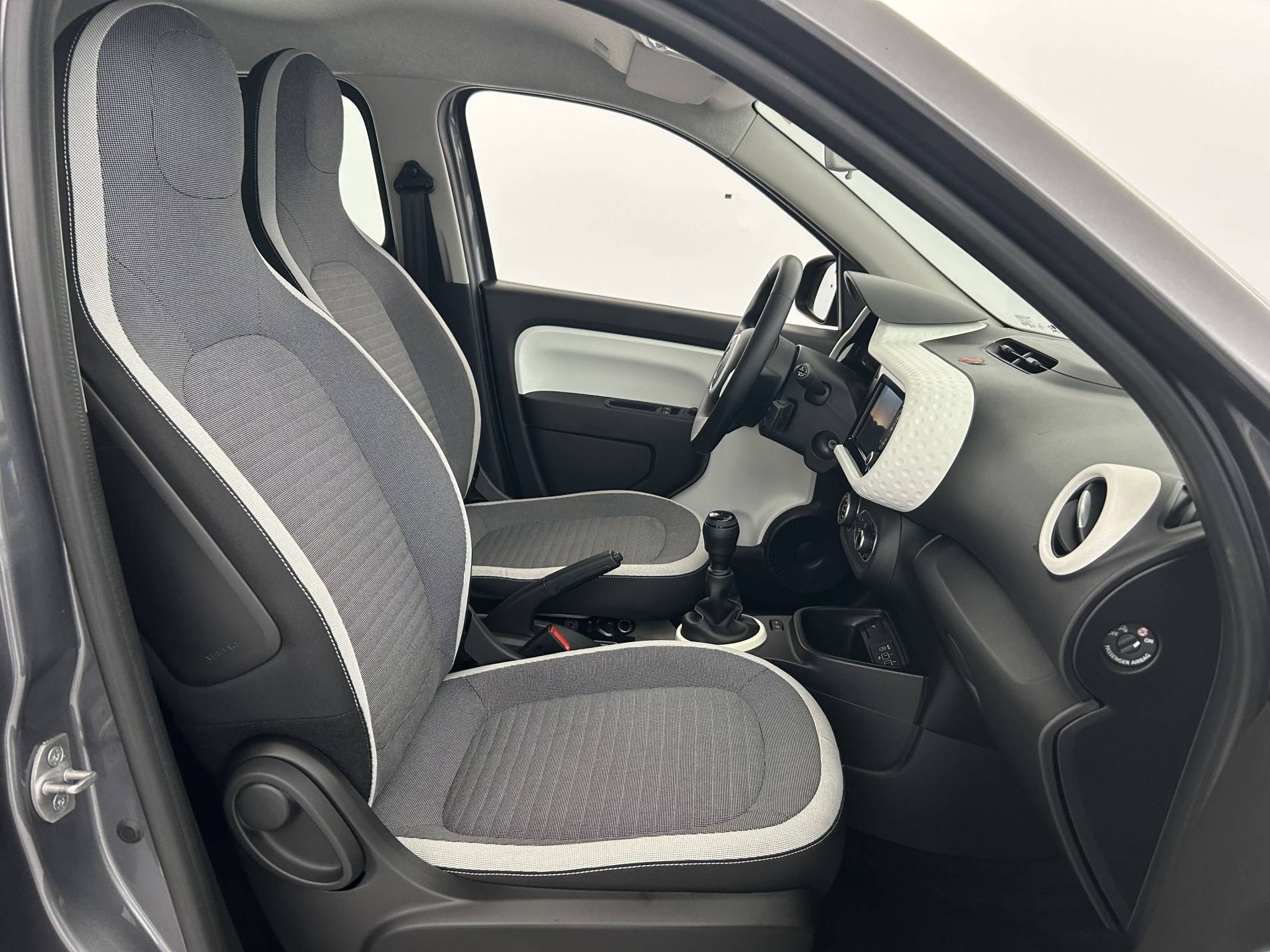 Vente en ligne Renault Twingo 3  SCe 65 - 21 au prix de 10 690 €