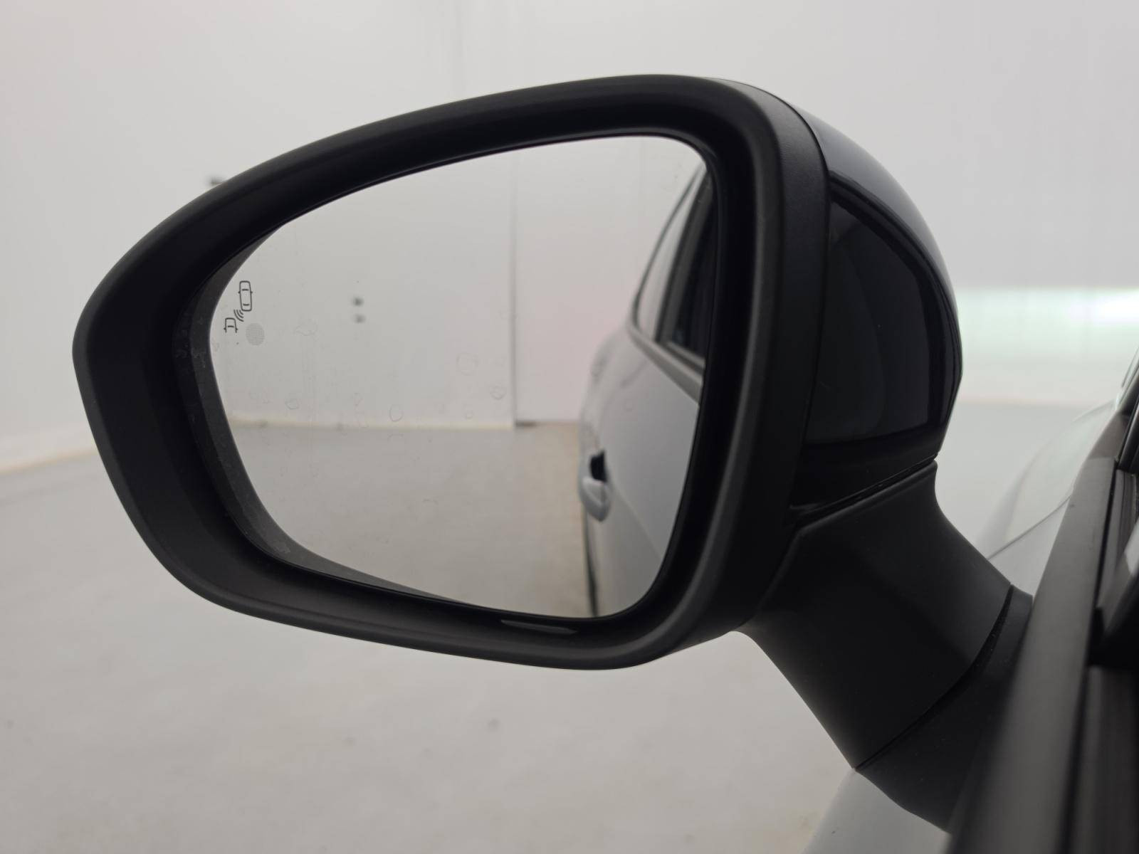 Vente en ligne Renault Clio 5 Clio E-Tech full hybrid 145 au prix de 19 785 €